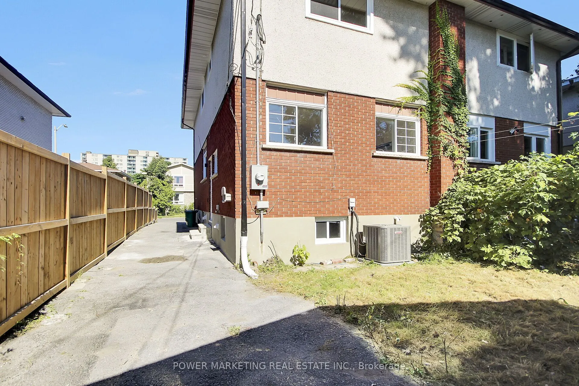 2654 Conn Street