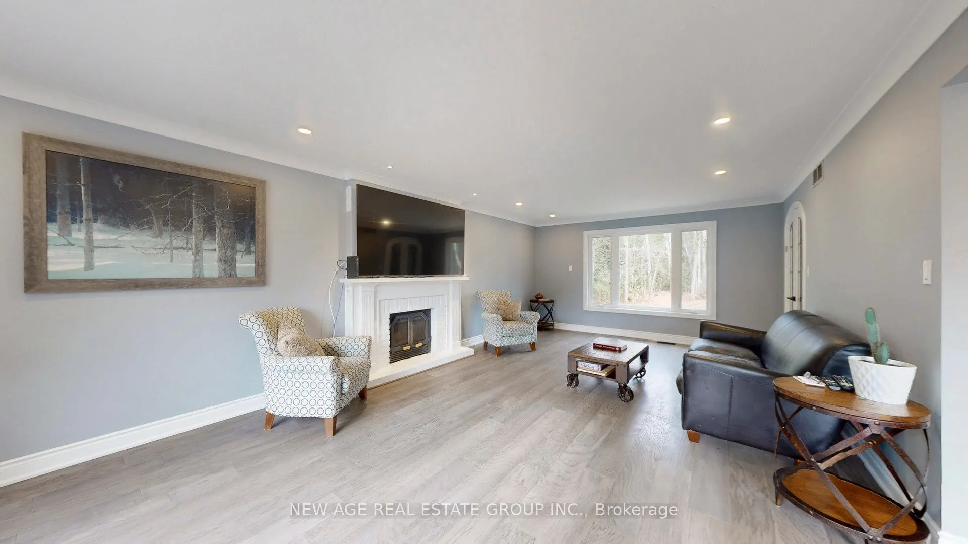 9045 Sideroad 17