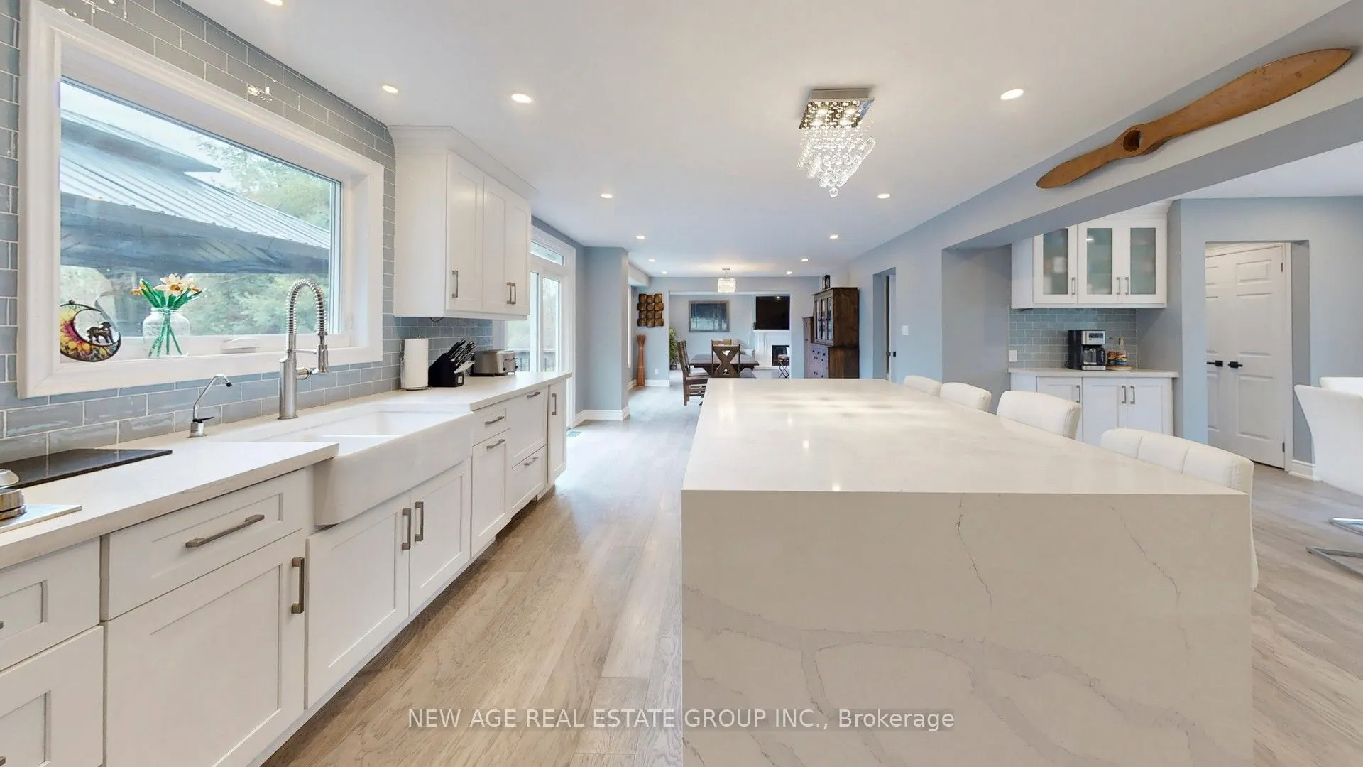 9045 Sideroad 17
