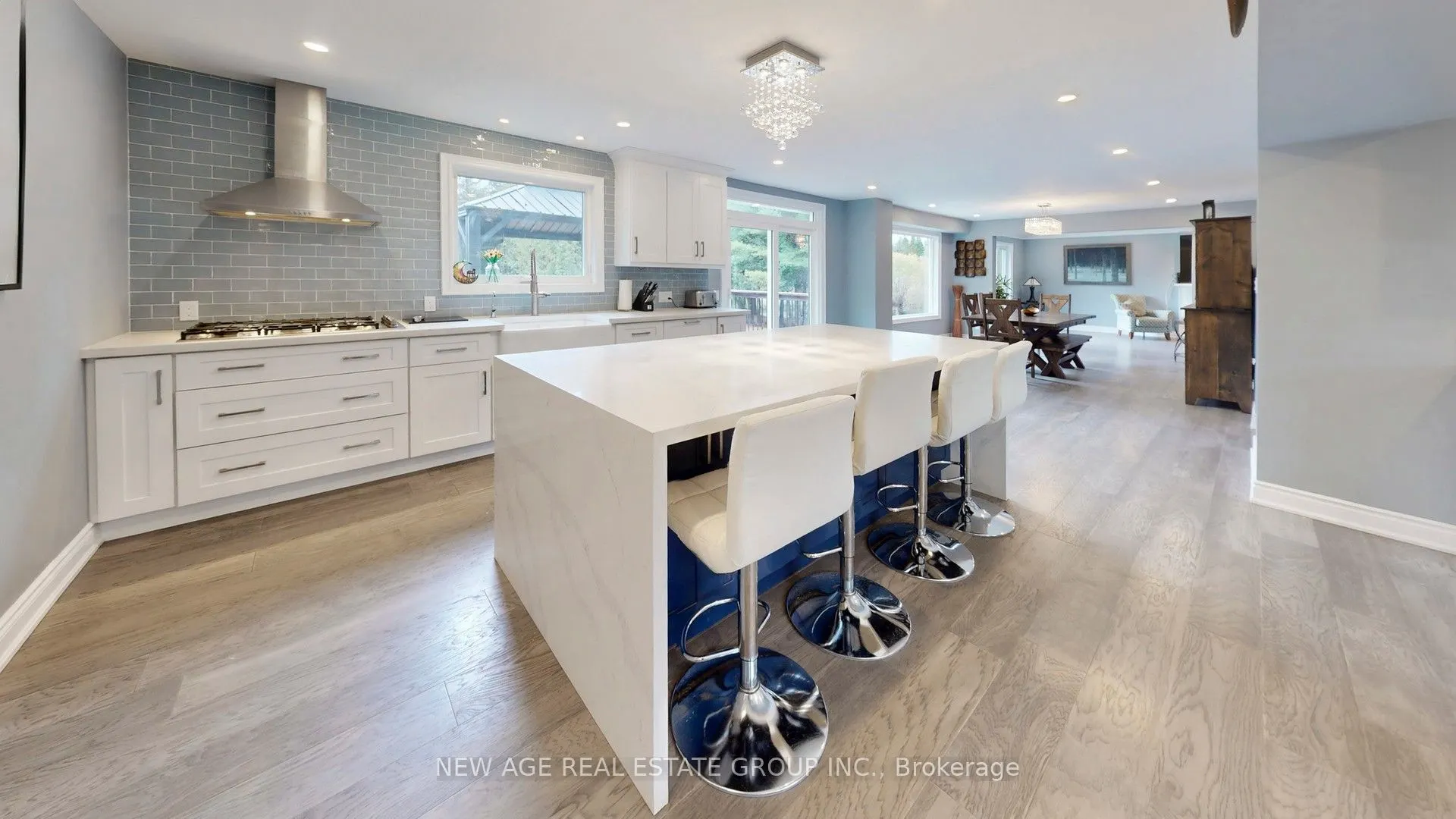 9045 Sideroad 17