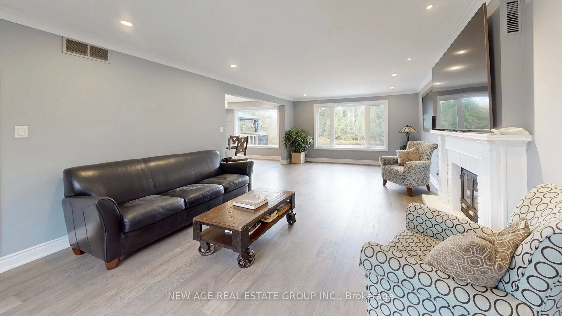 9045 Sideroad 17