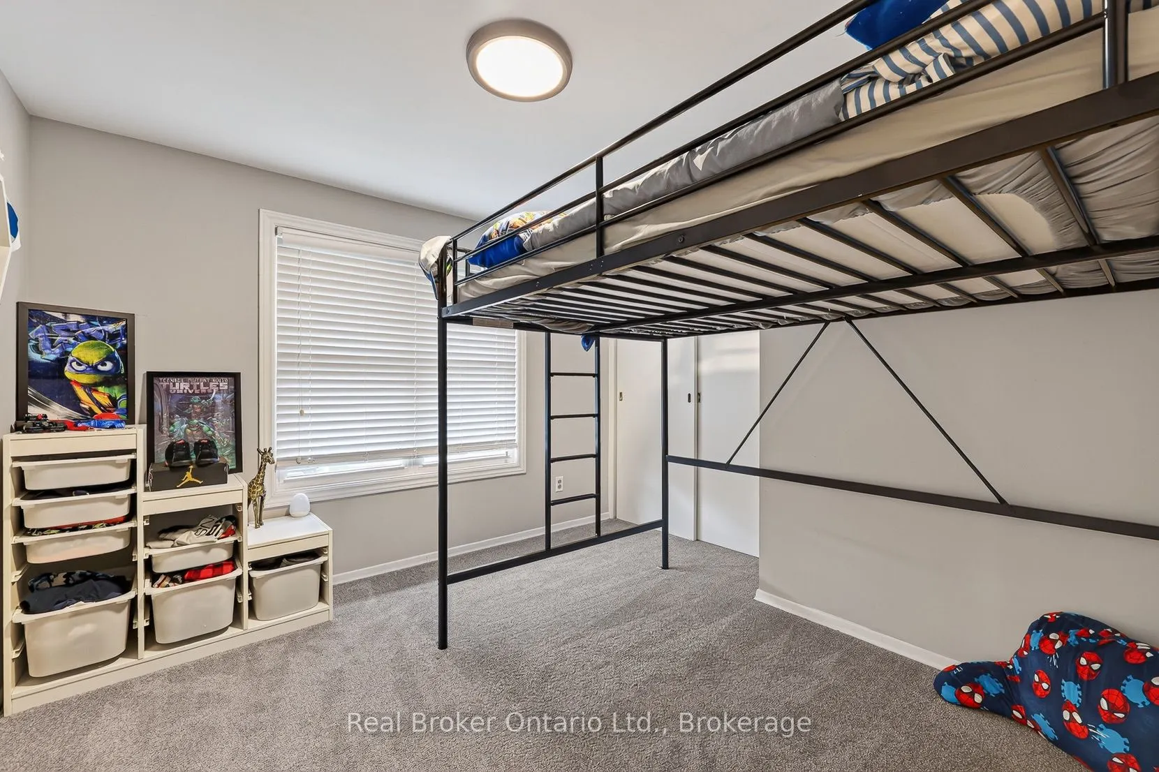 5 Gardiner Place