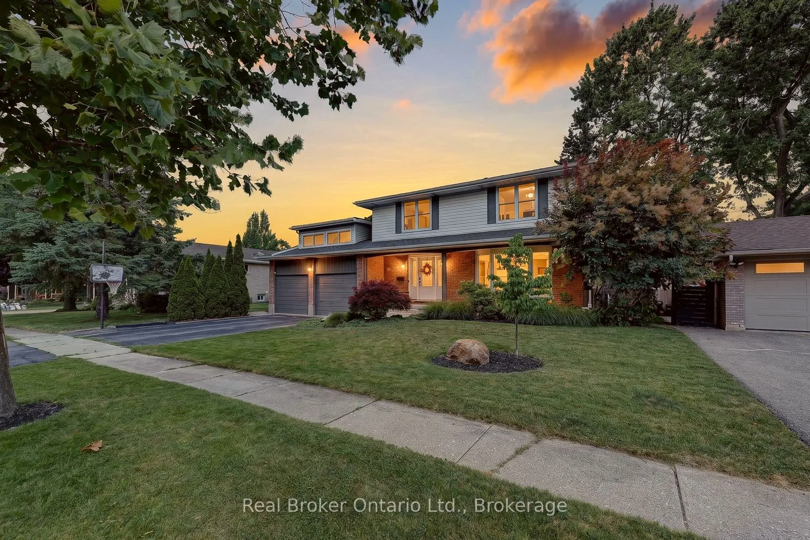 5 Gardiner Place