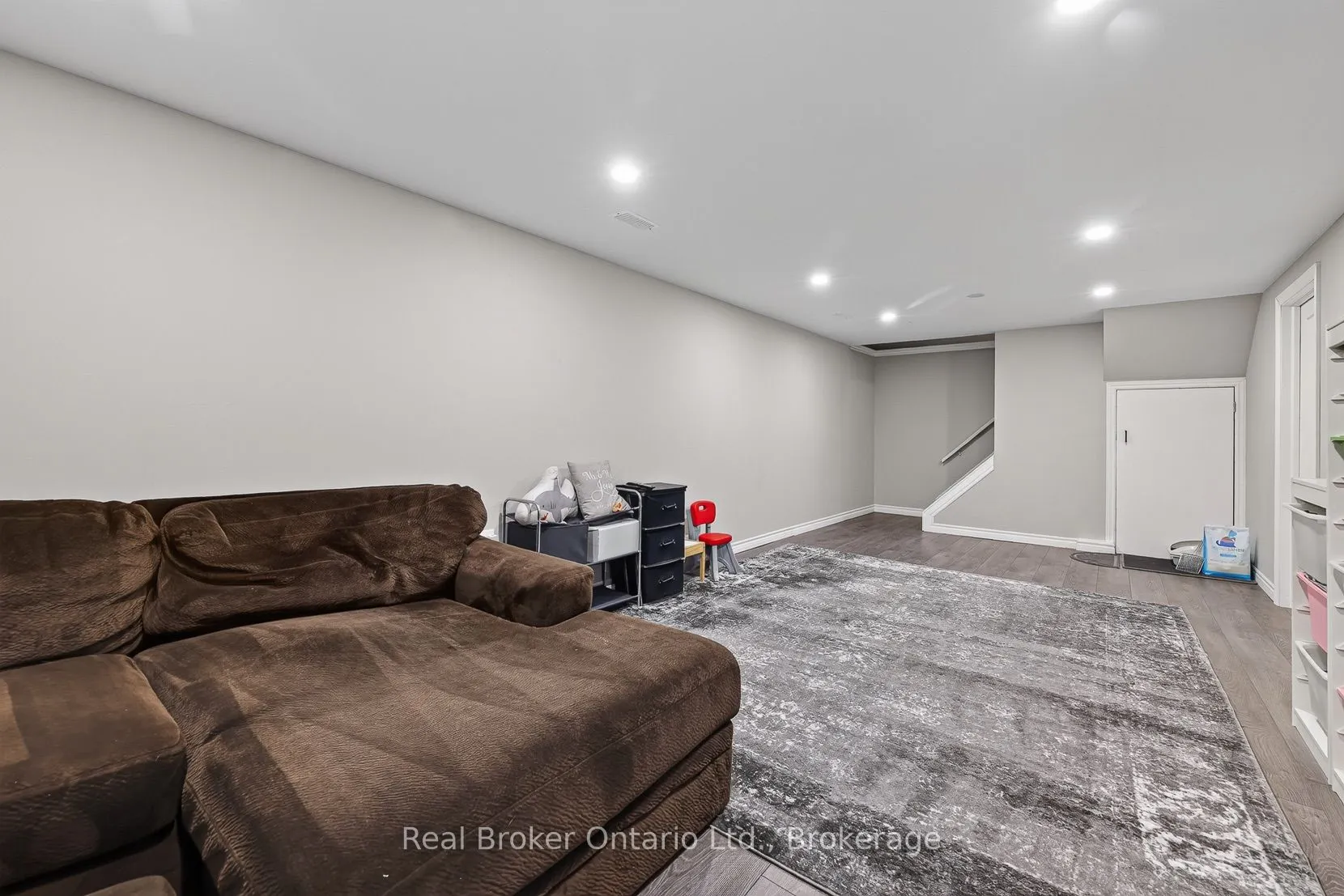 5 Gardiner Place