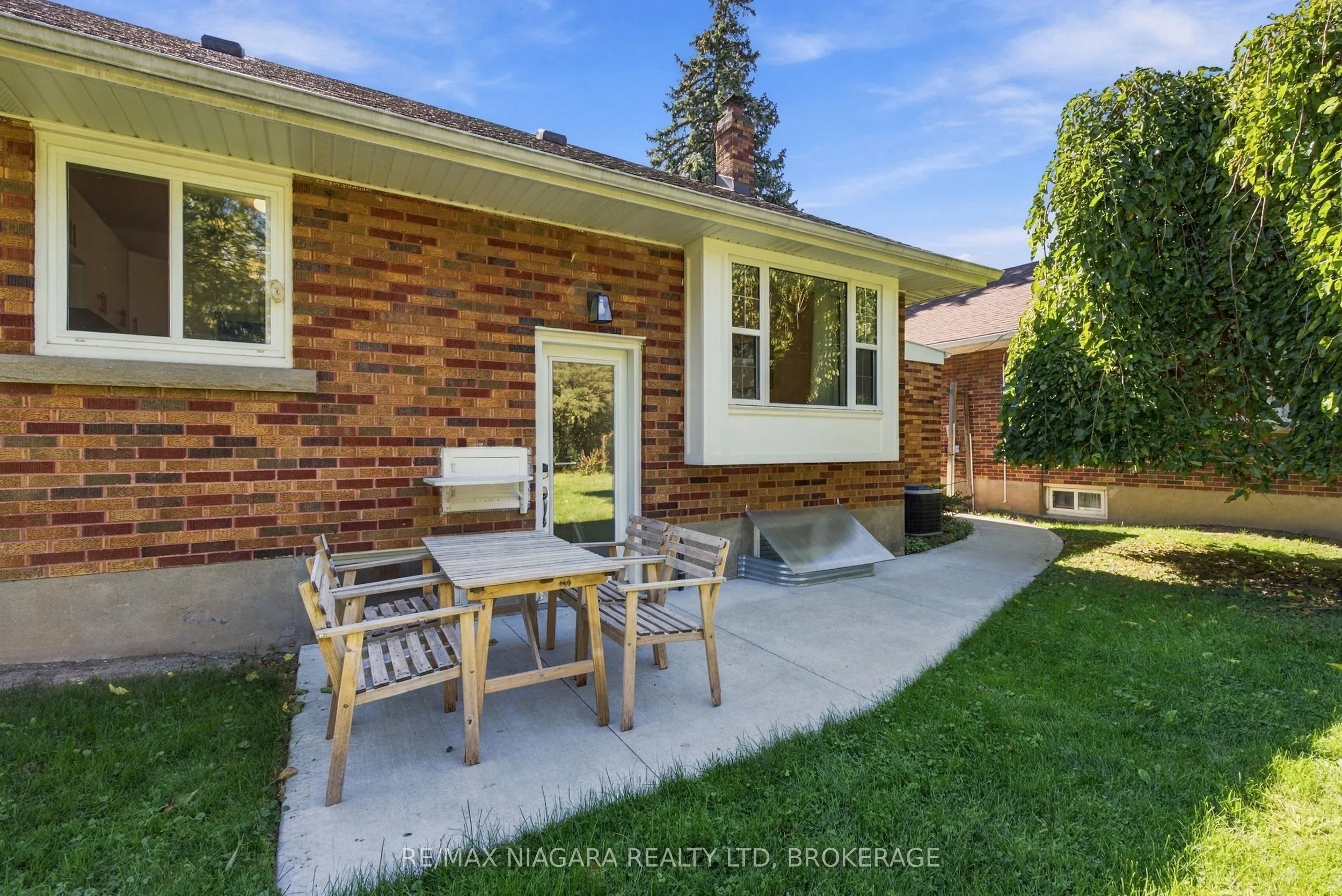 97 Glendale Avenue