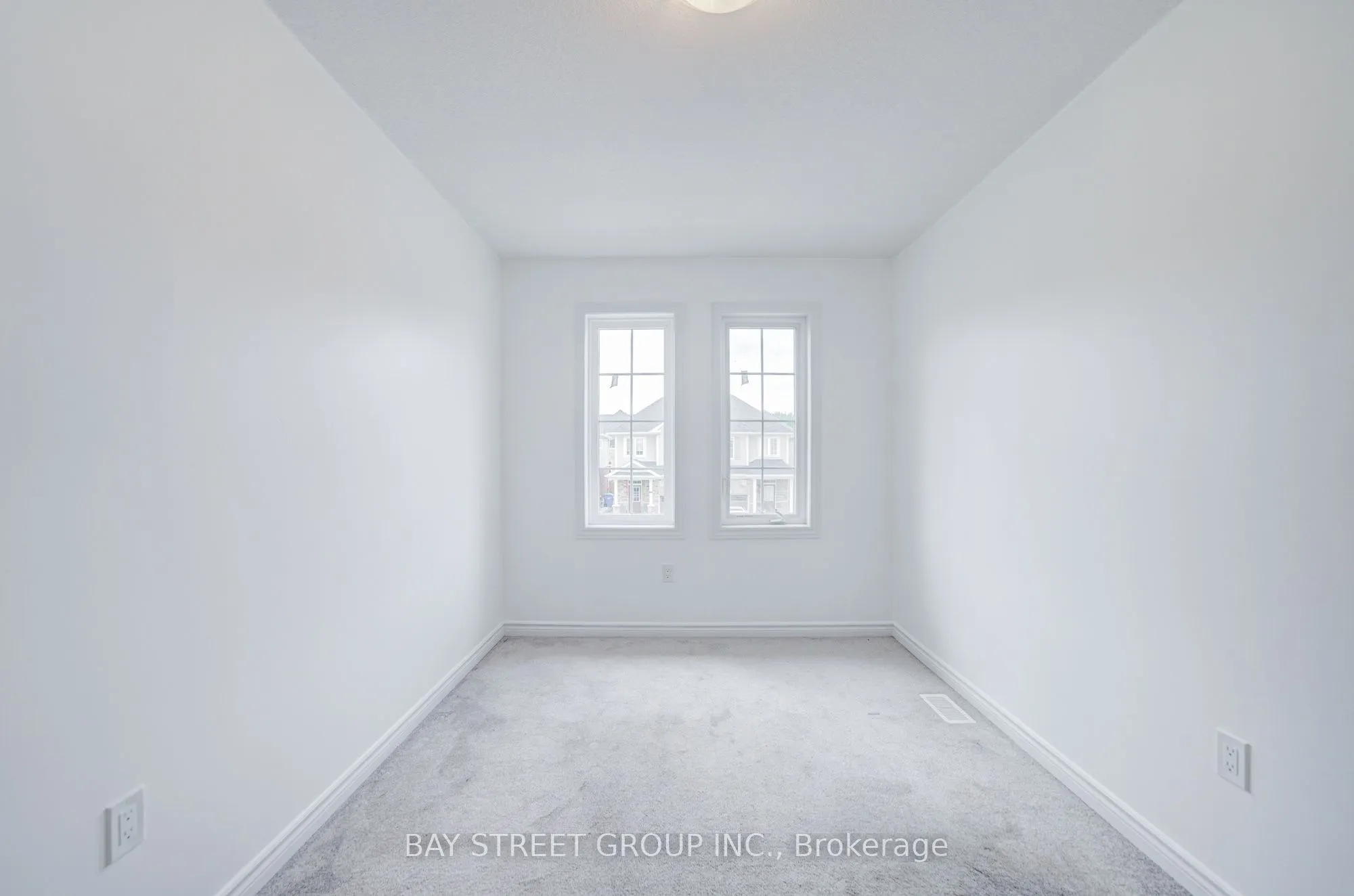 10 Elsegood Drive