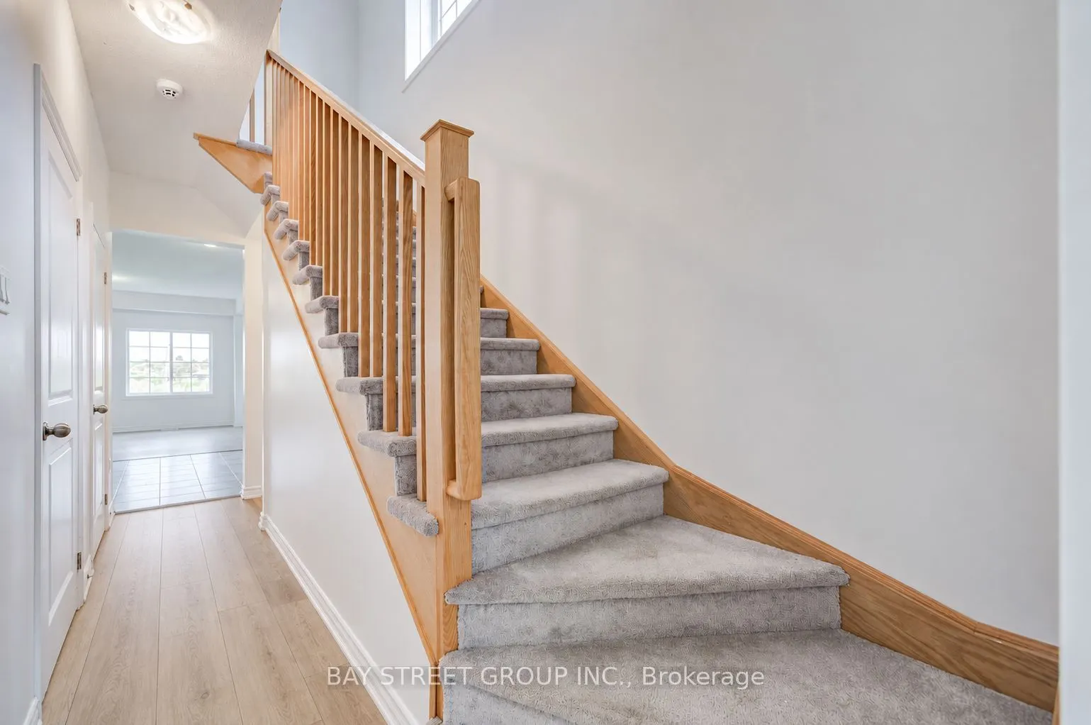 10 Elsegood Drive