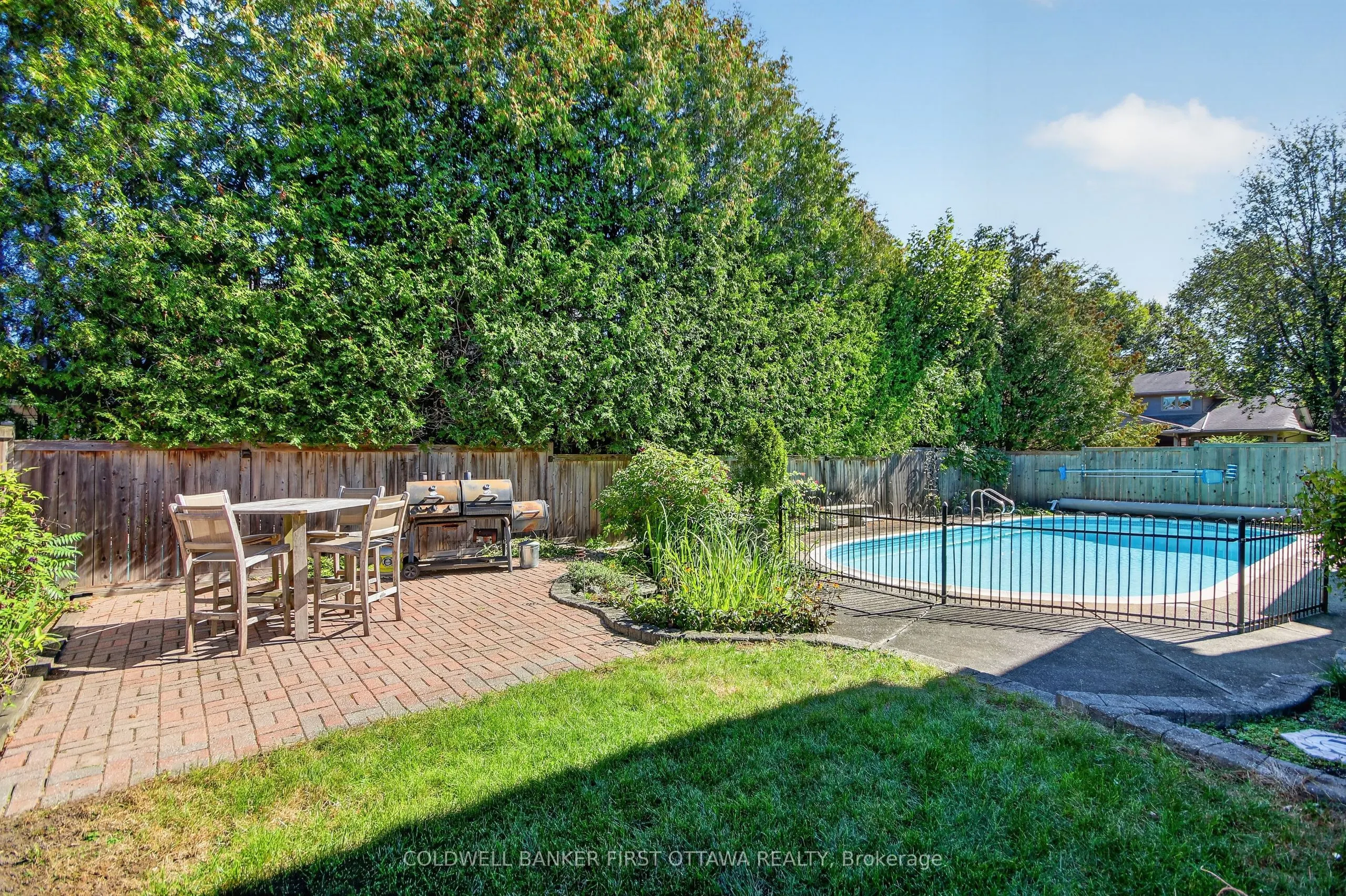 9 Foxrun Lane