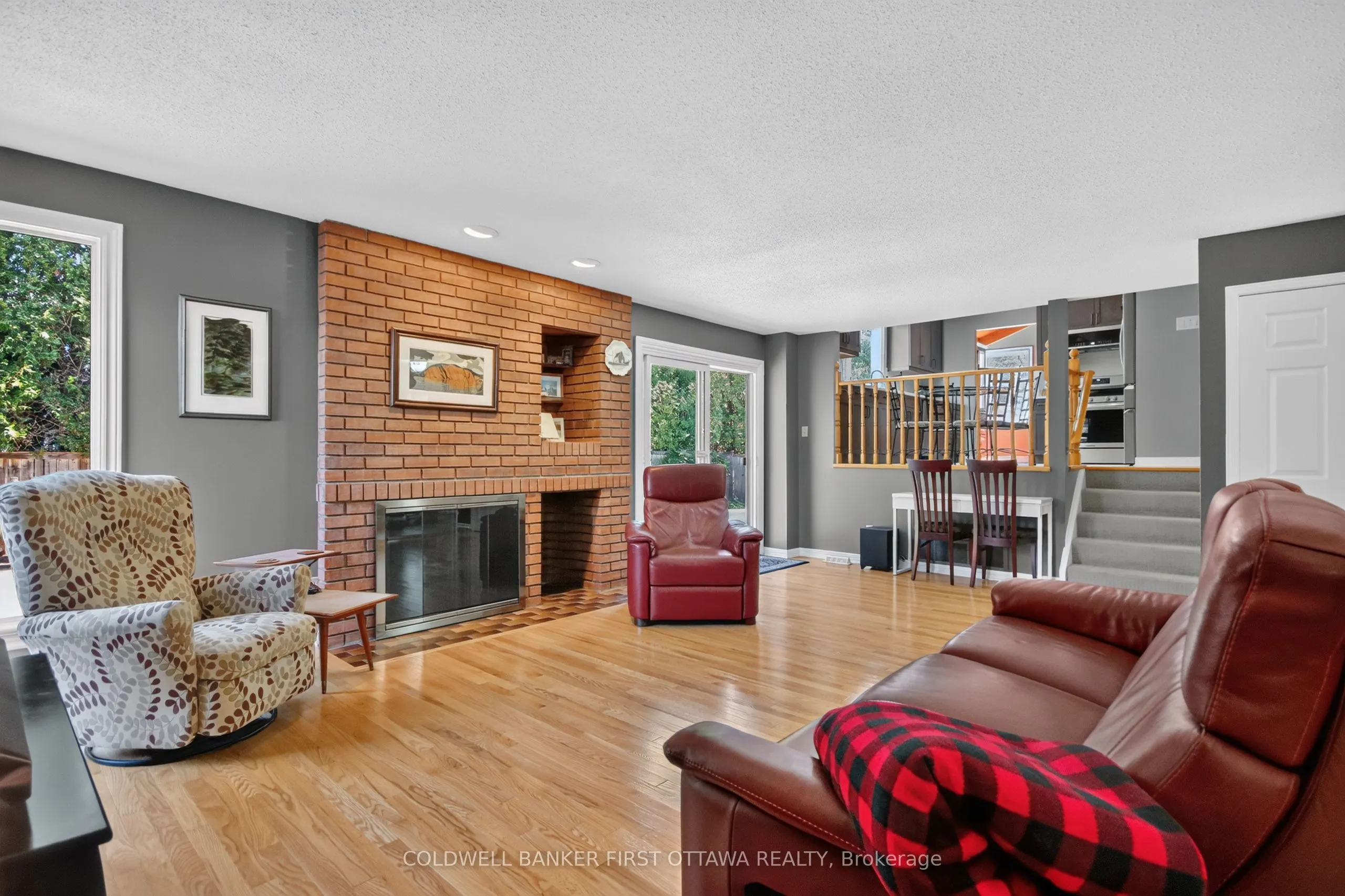 9 Foxrun Lane