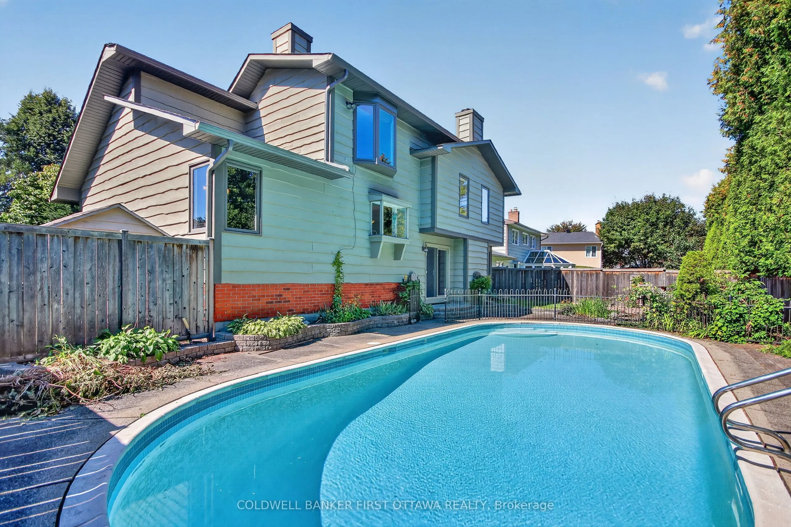 9 Foxrun Lane