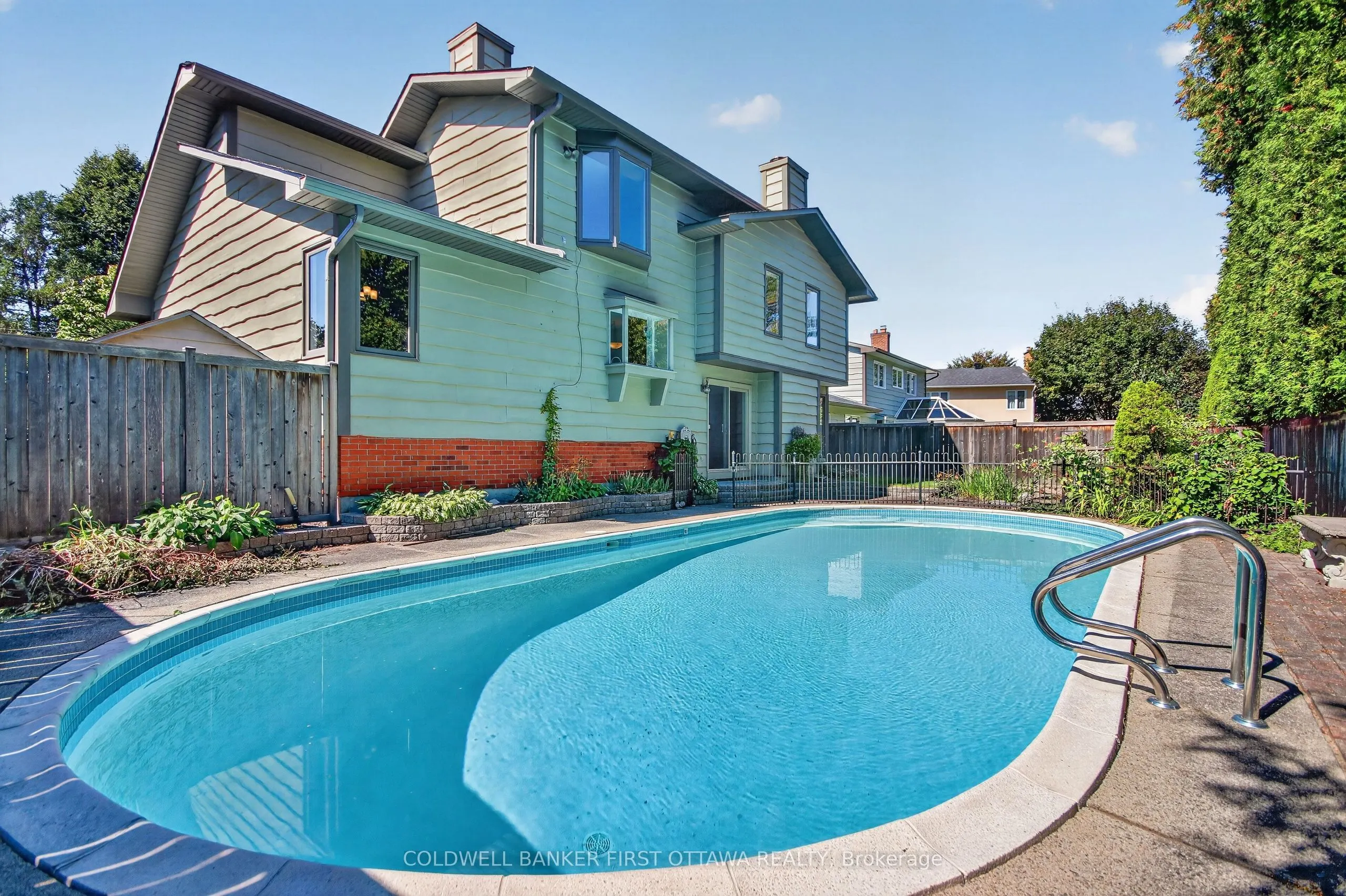 9 Foxrun Lane