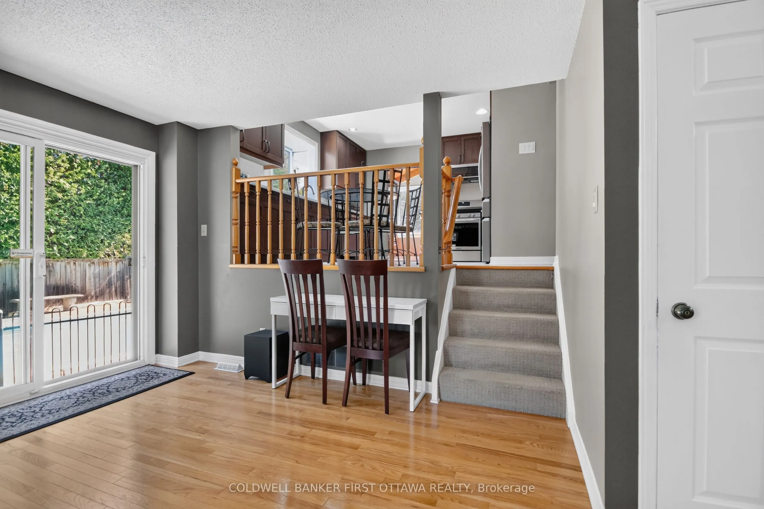 9 Foxrun Lane