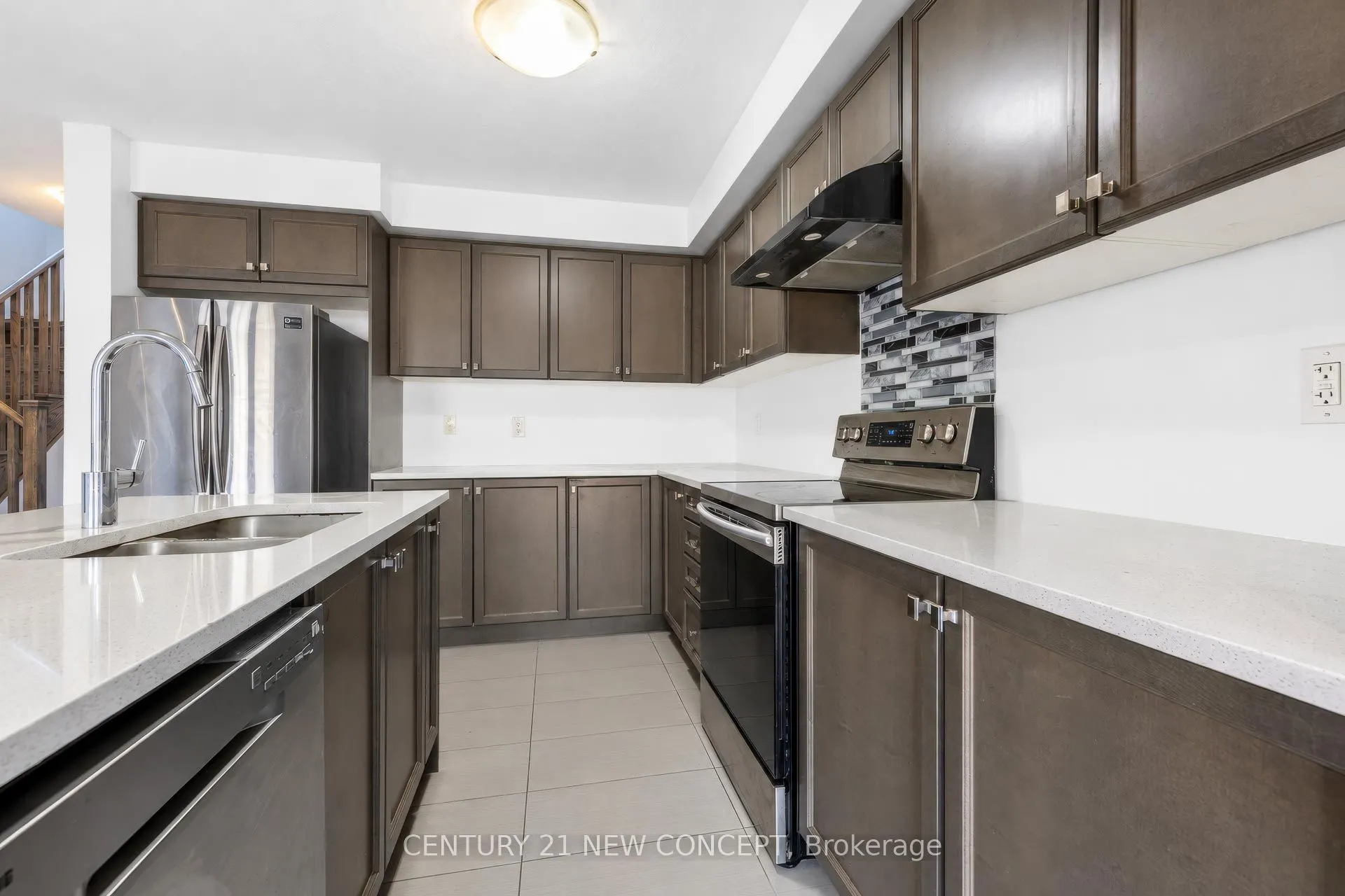 10 Scarletwood Street