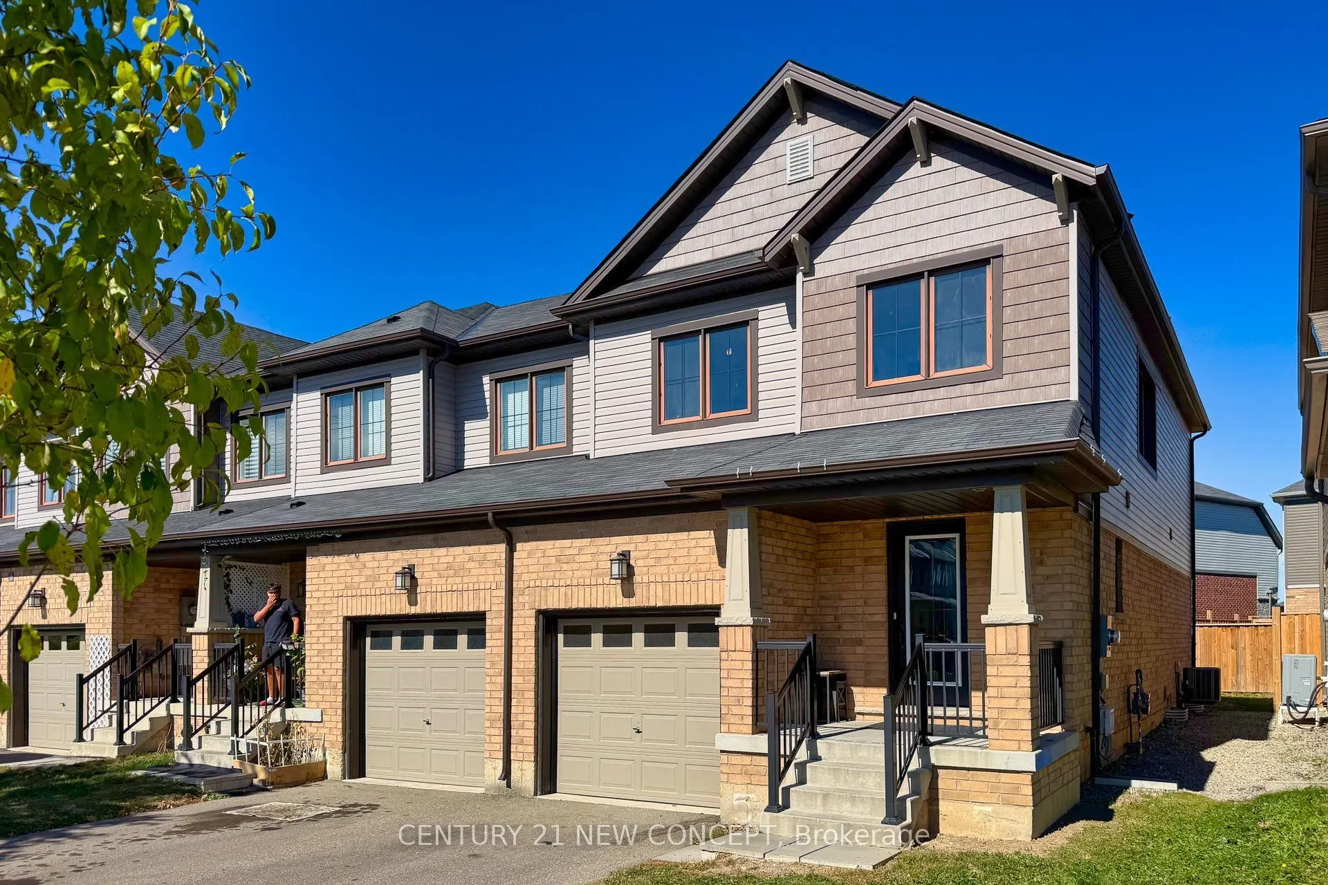 10 Scarletwood Street