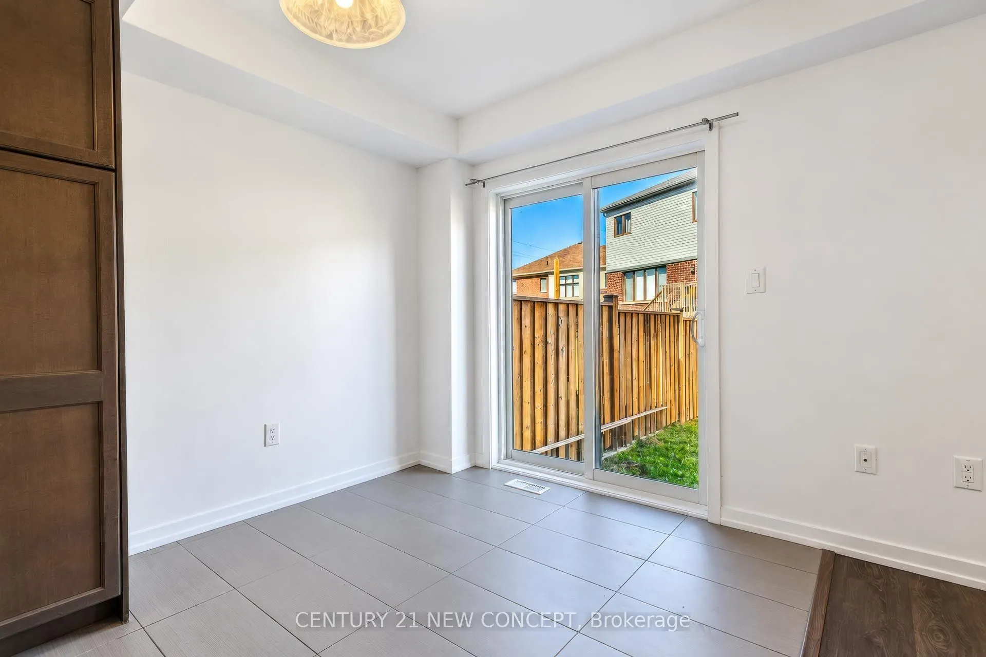 10 Scarletwood Street