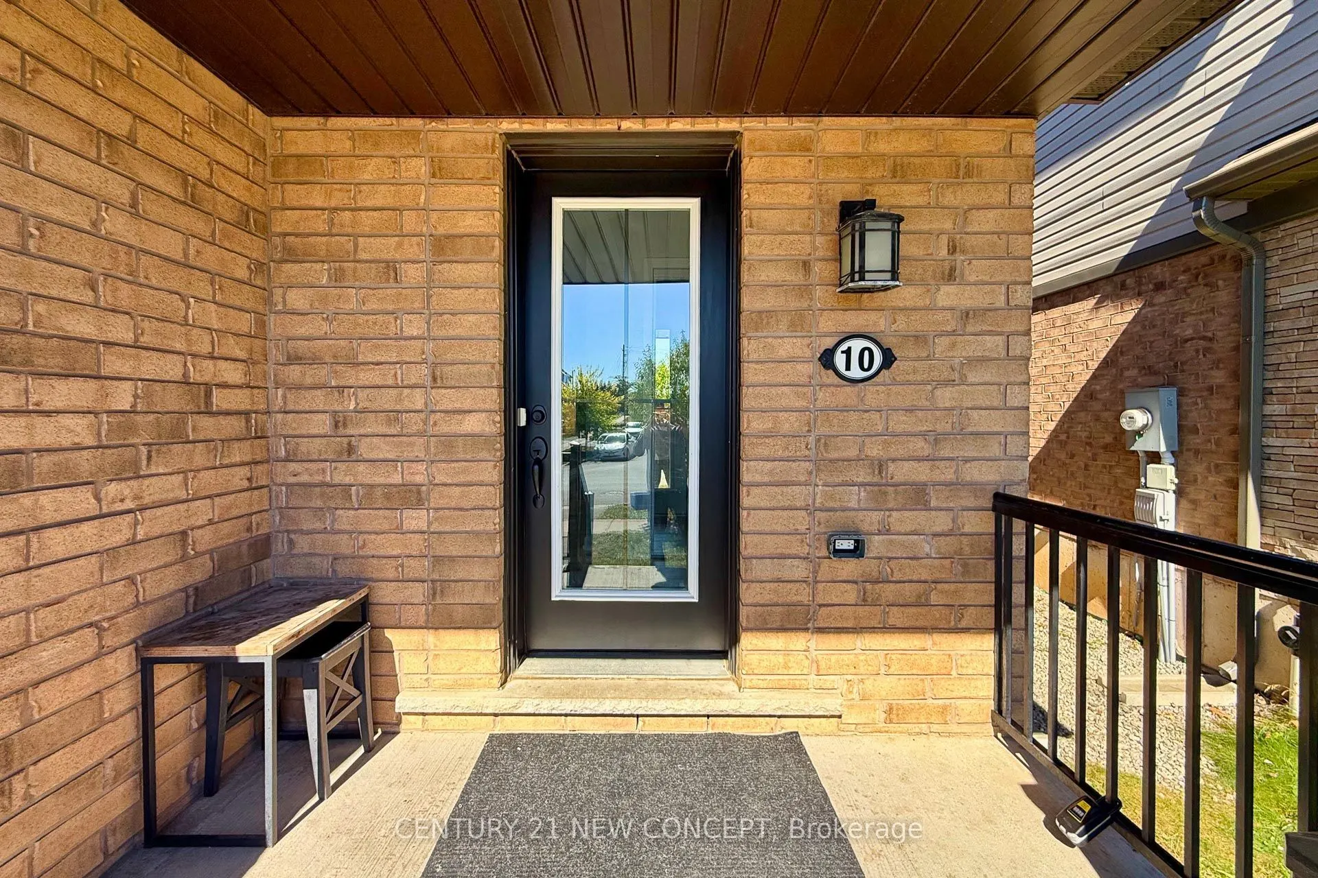 10 Scarletwood Street