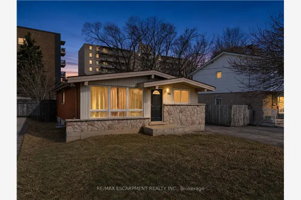 37 Lilacside Drive