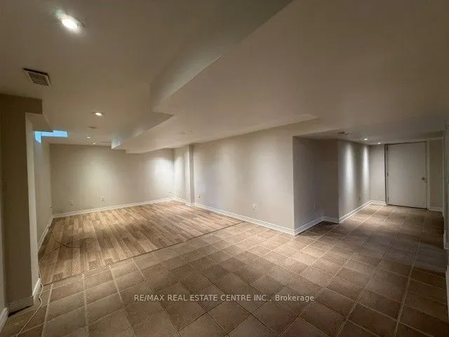 16 Panorama Way