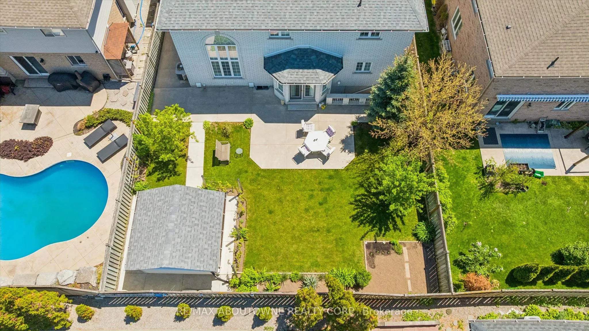 6 Fourseasons Drive
