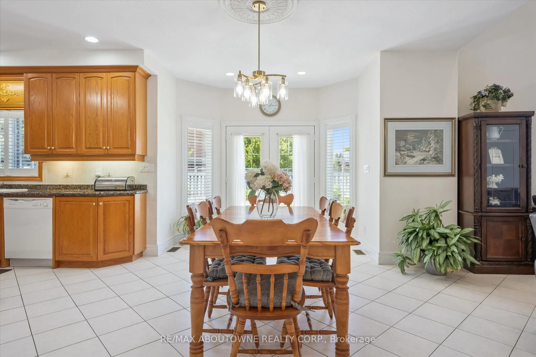 6 Fourseasons Drive