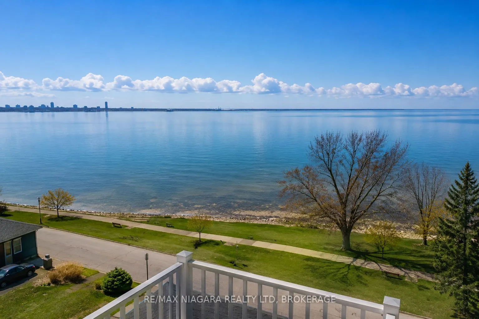 616 Lakeshore Road
