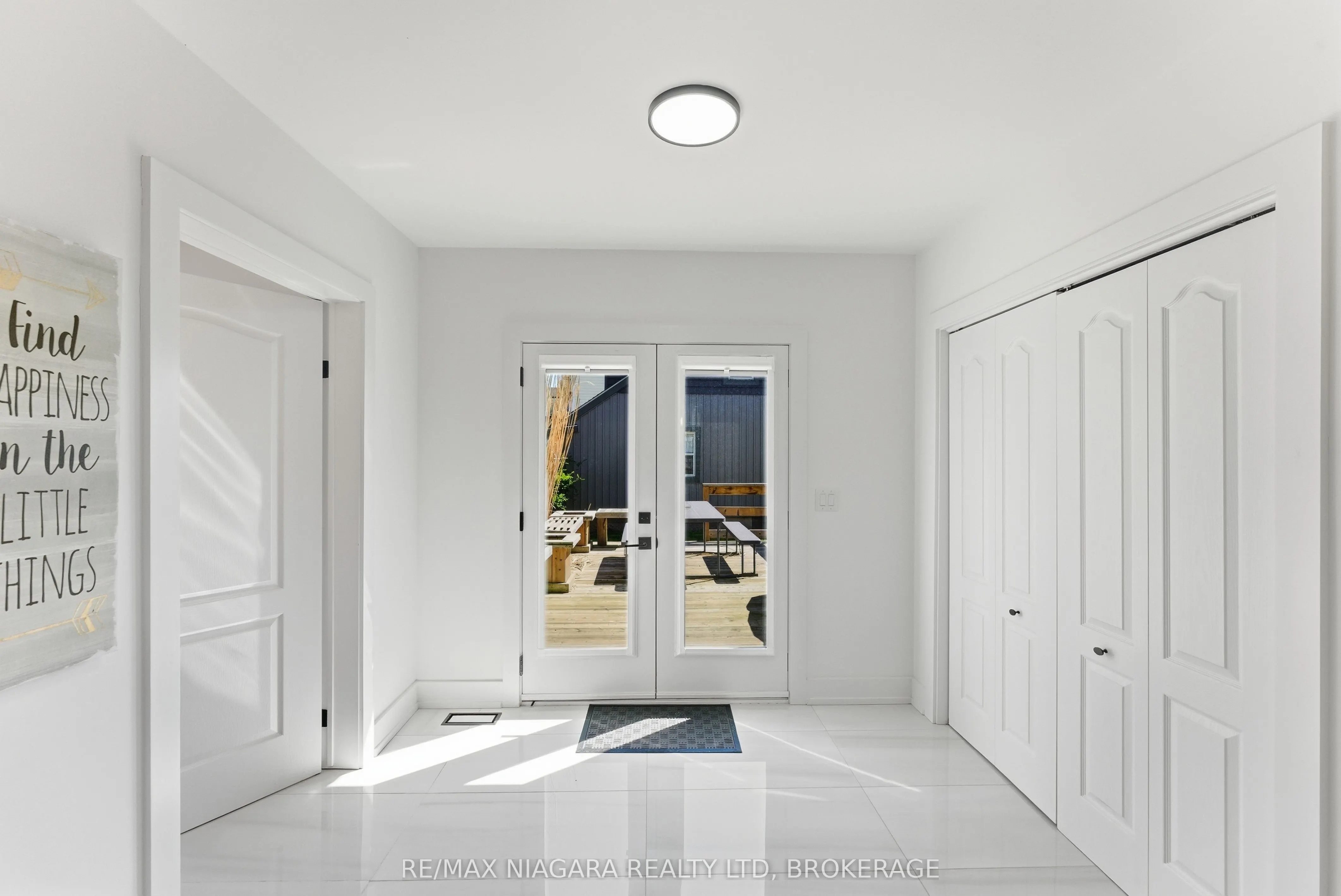 616 Lakeshore Road