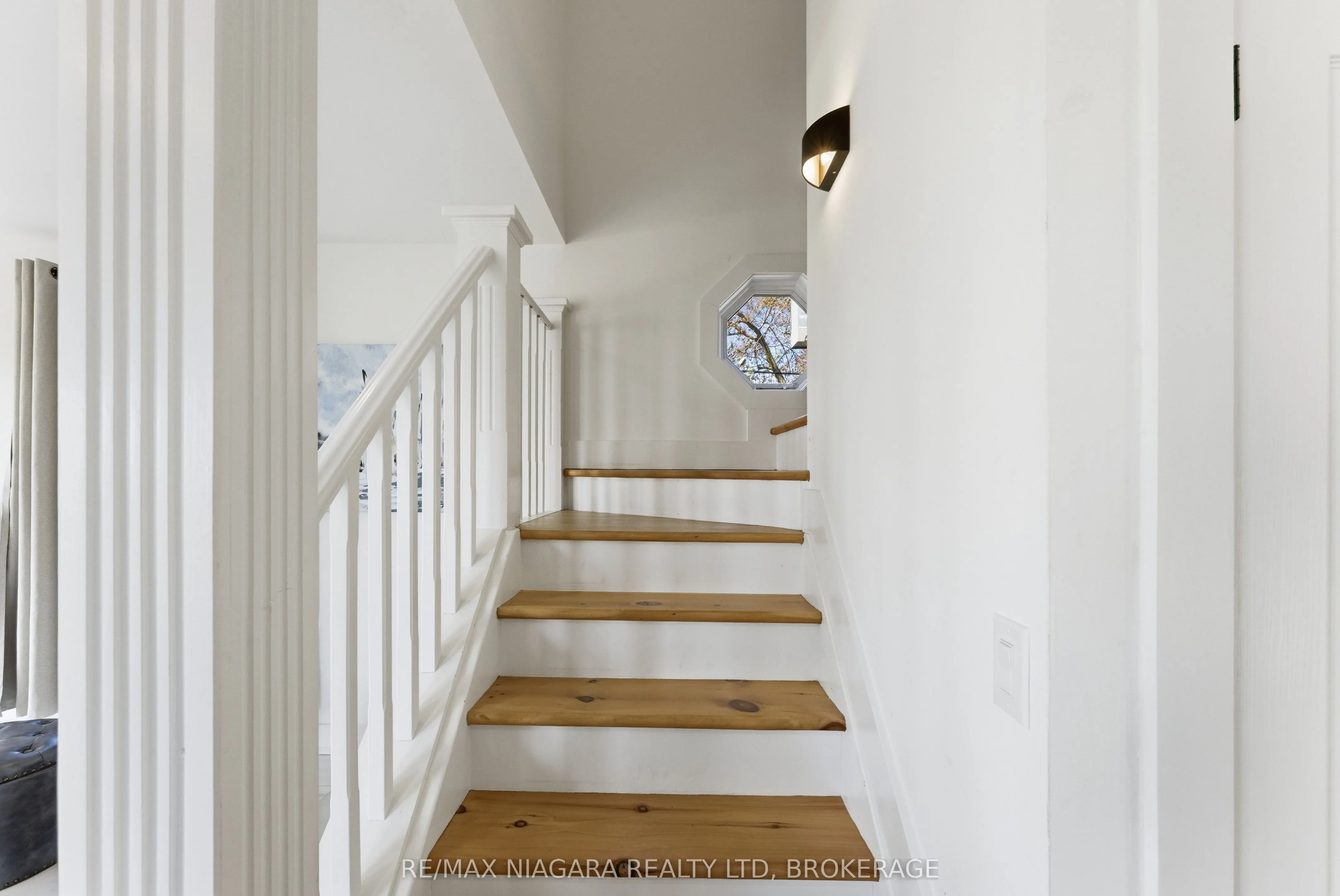 616 Lakeshore Road