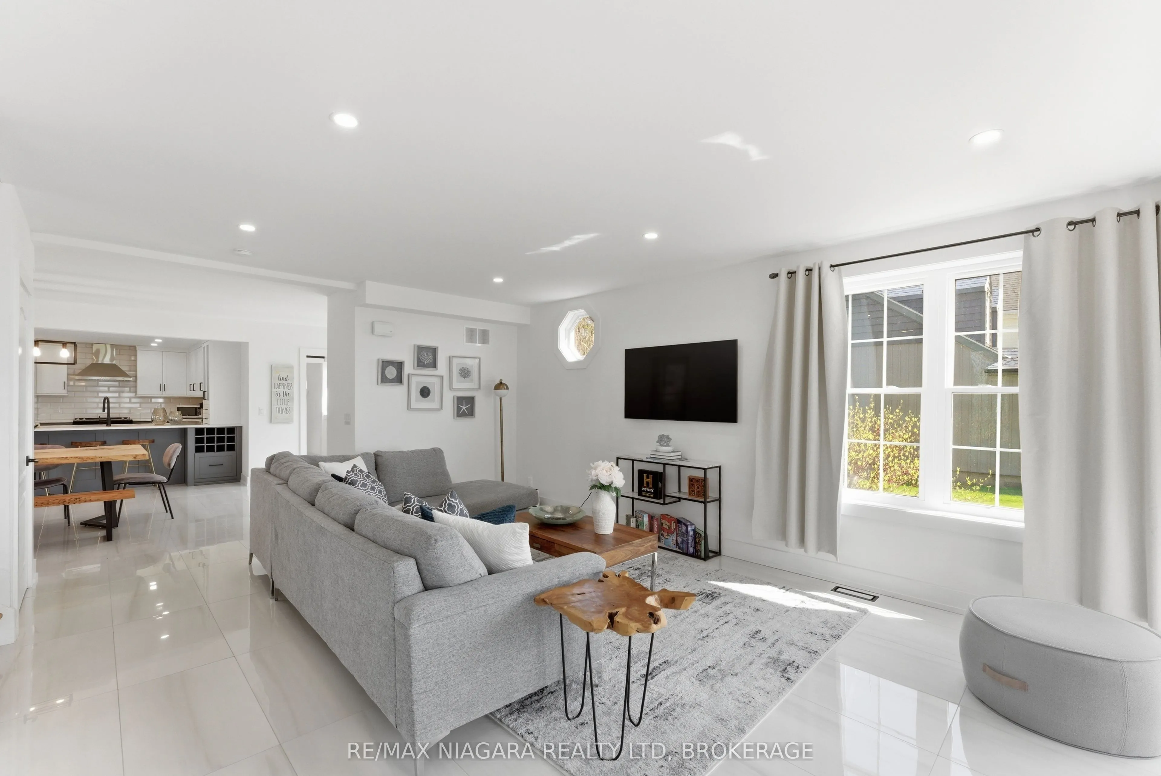 616 Lakeshore Road