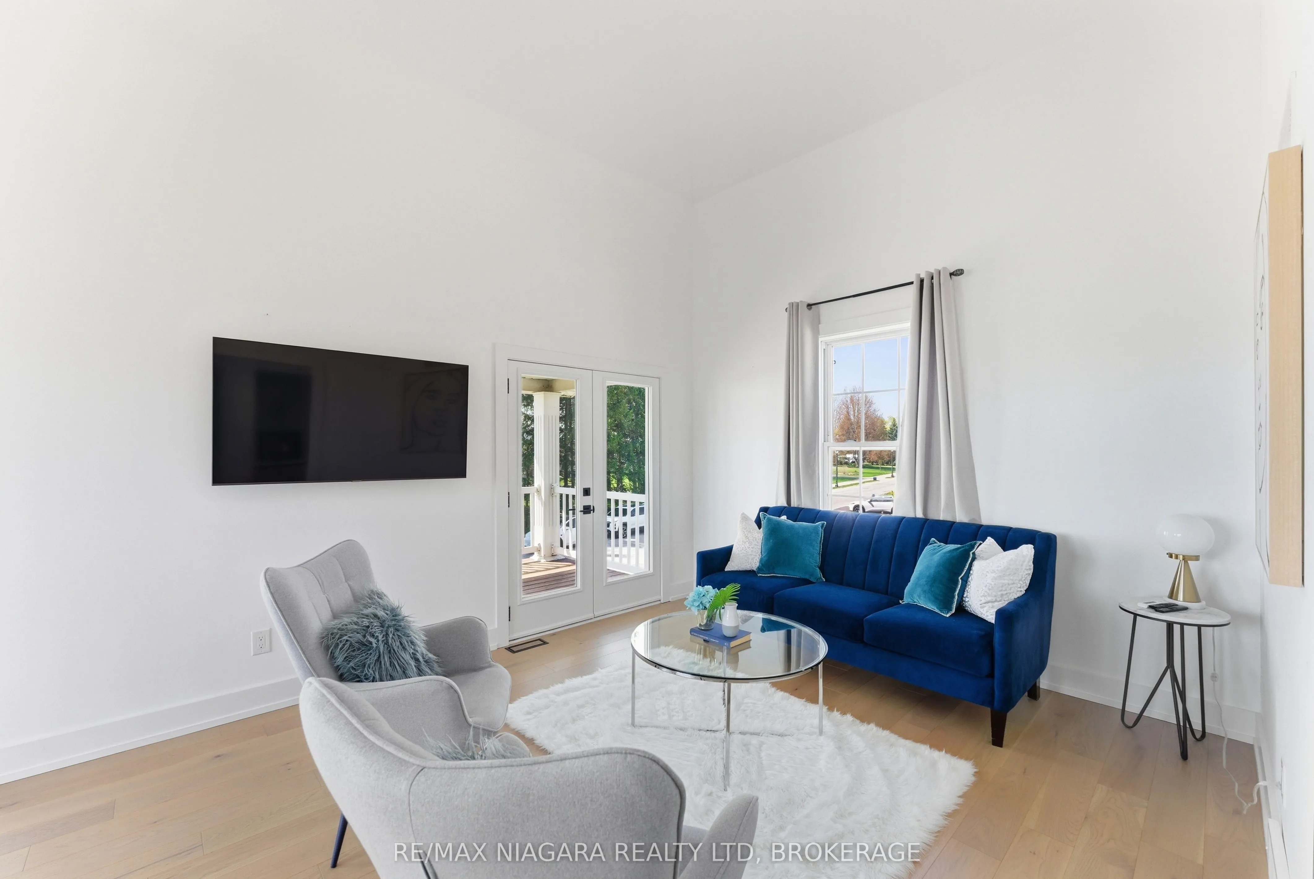616 Lakeshore Road