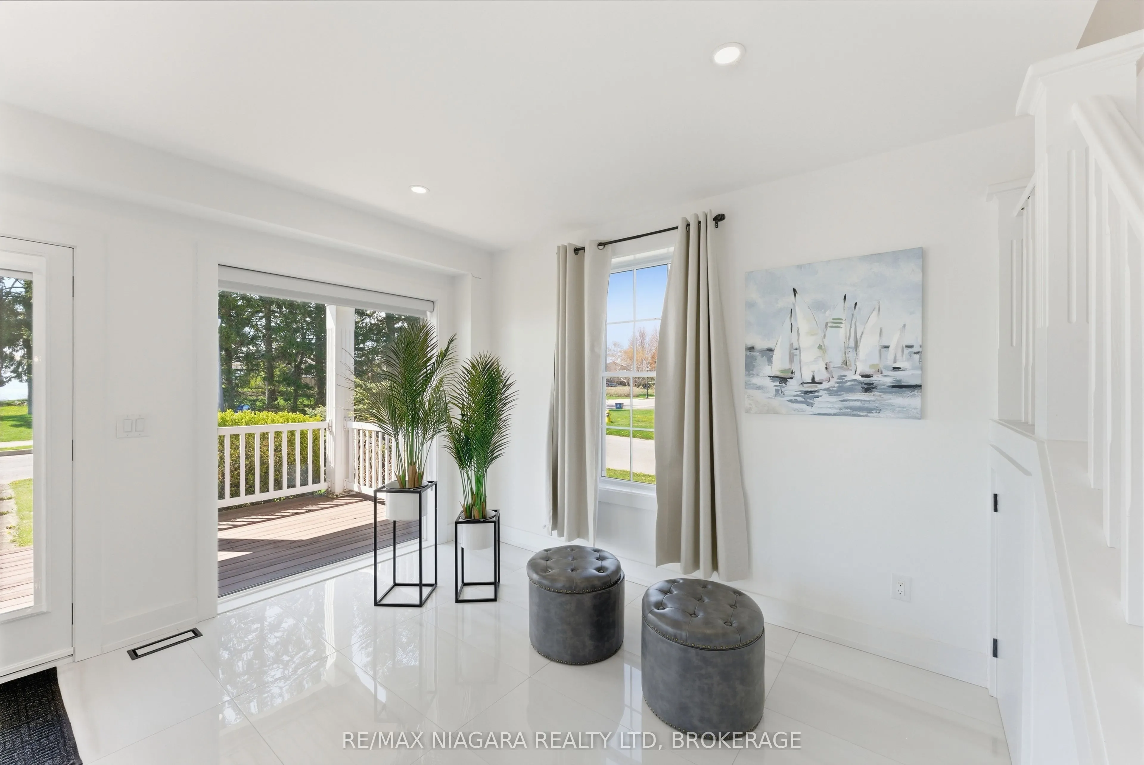 616 Lakeshore Road