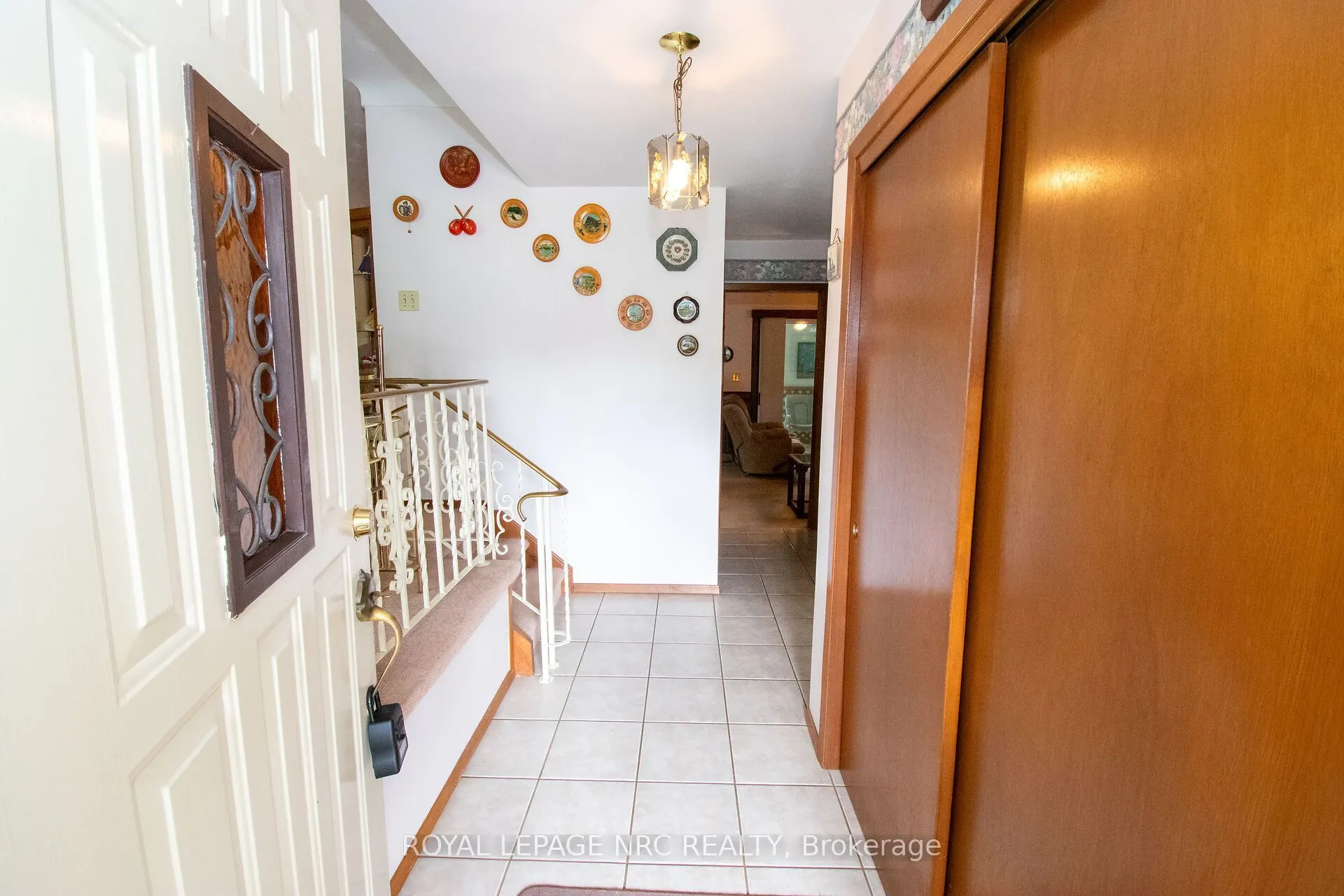 81 Ziraldo Road N
