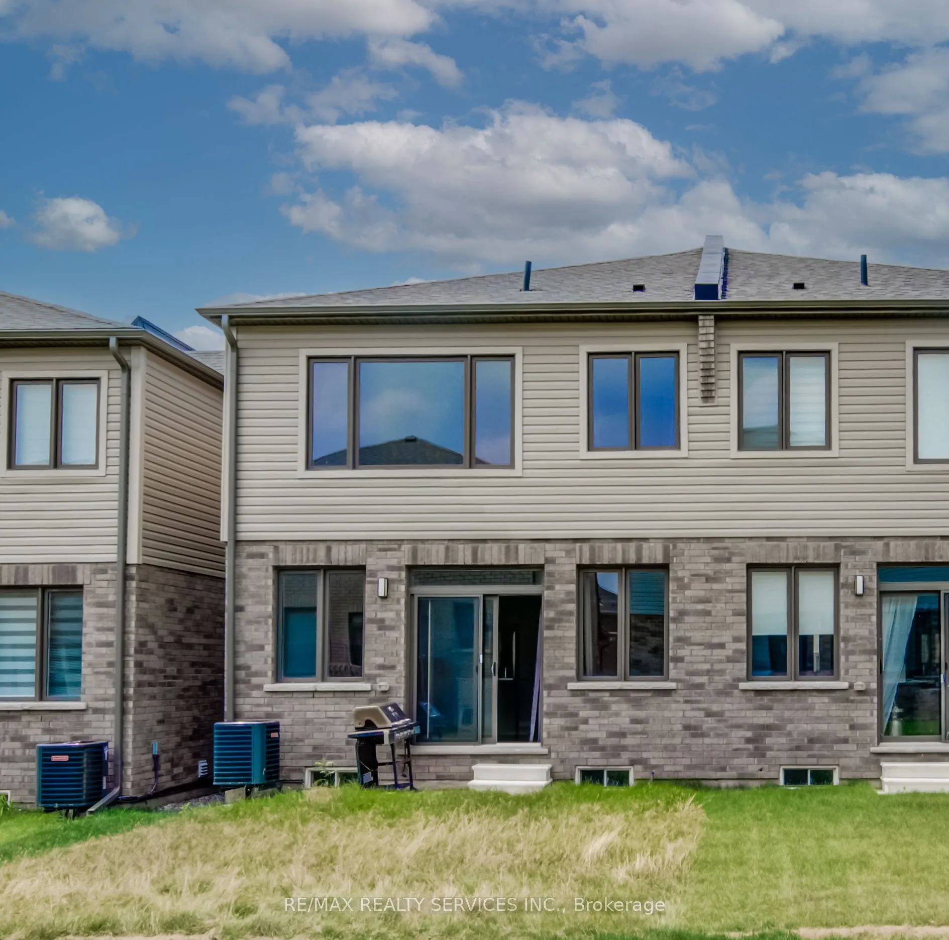 73 Prince Phillip Boulevard