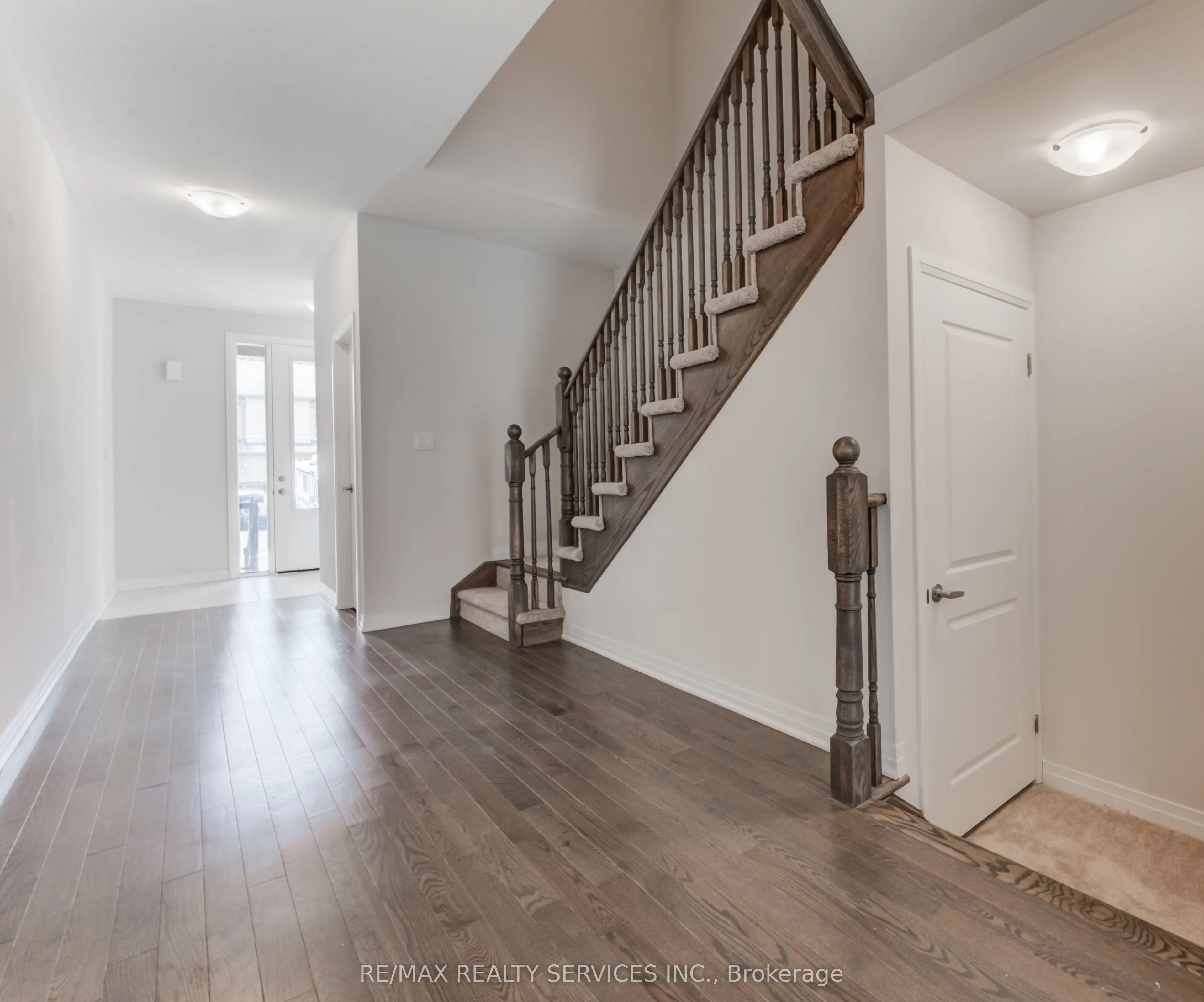73 Prince Phillip Boulevard