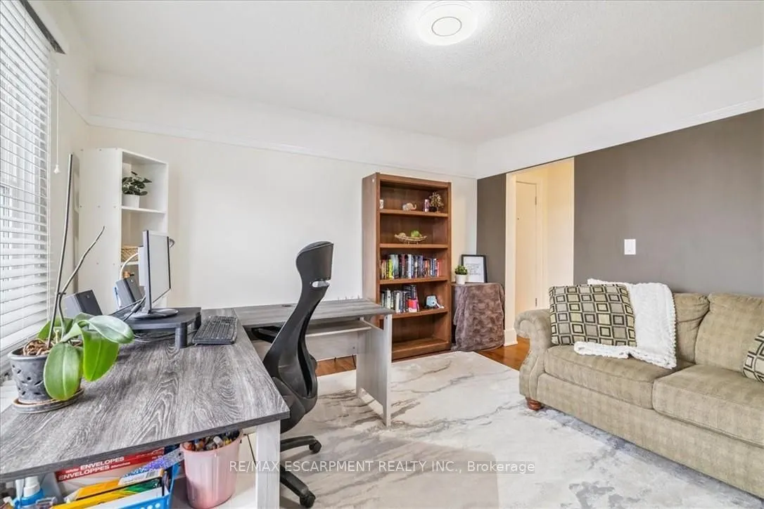 21 Mountwood Avenue #6