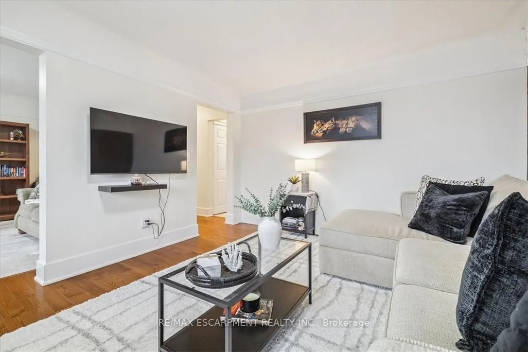 21 Mountwood Avenue #6
