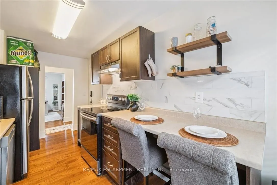 21 Mountwood Avenue #6