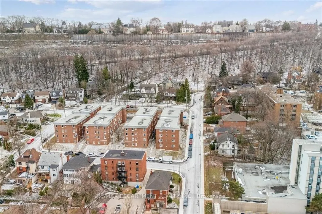 21 Mountwood Avenue #6