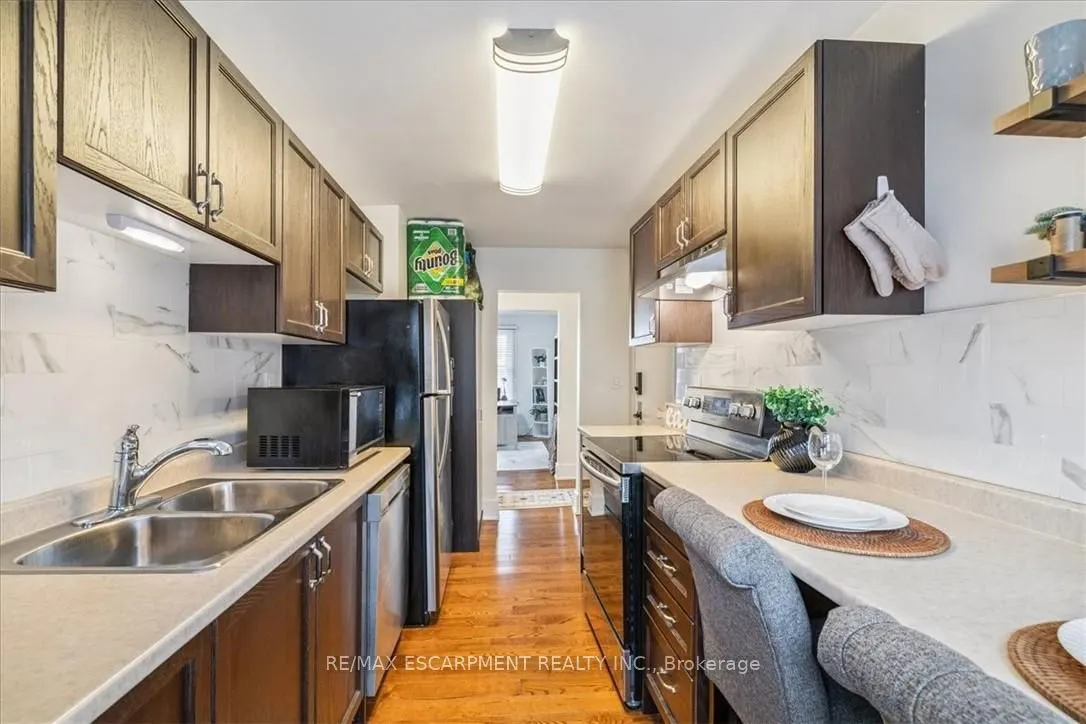 21 Mountwood Avenue #6