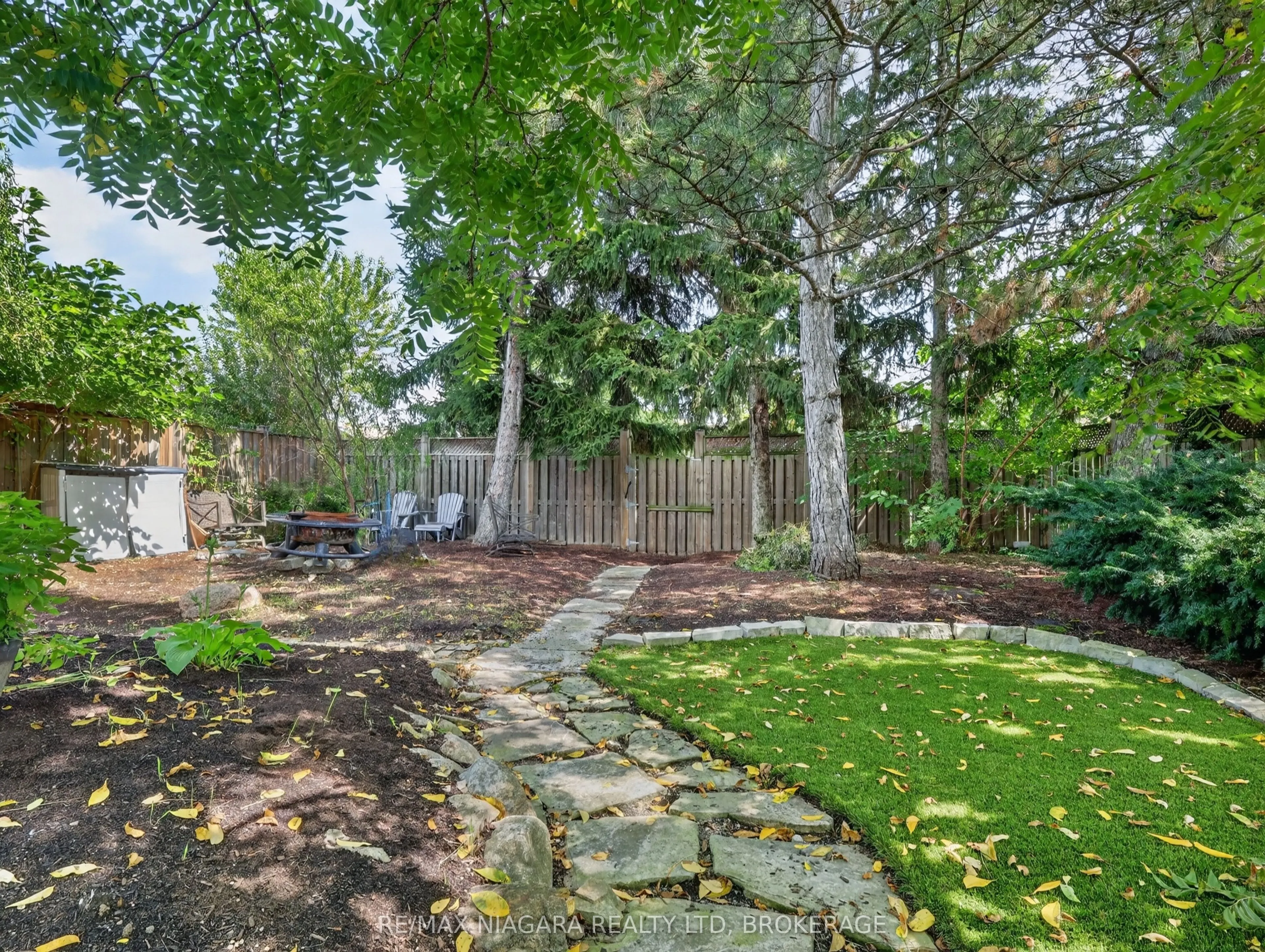 14 Fairlawn Court