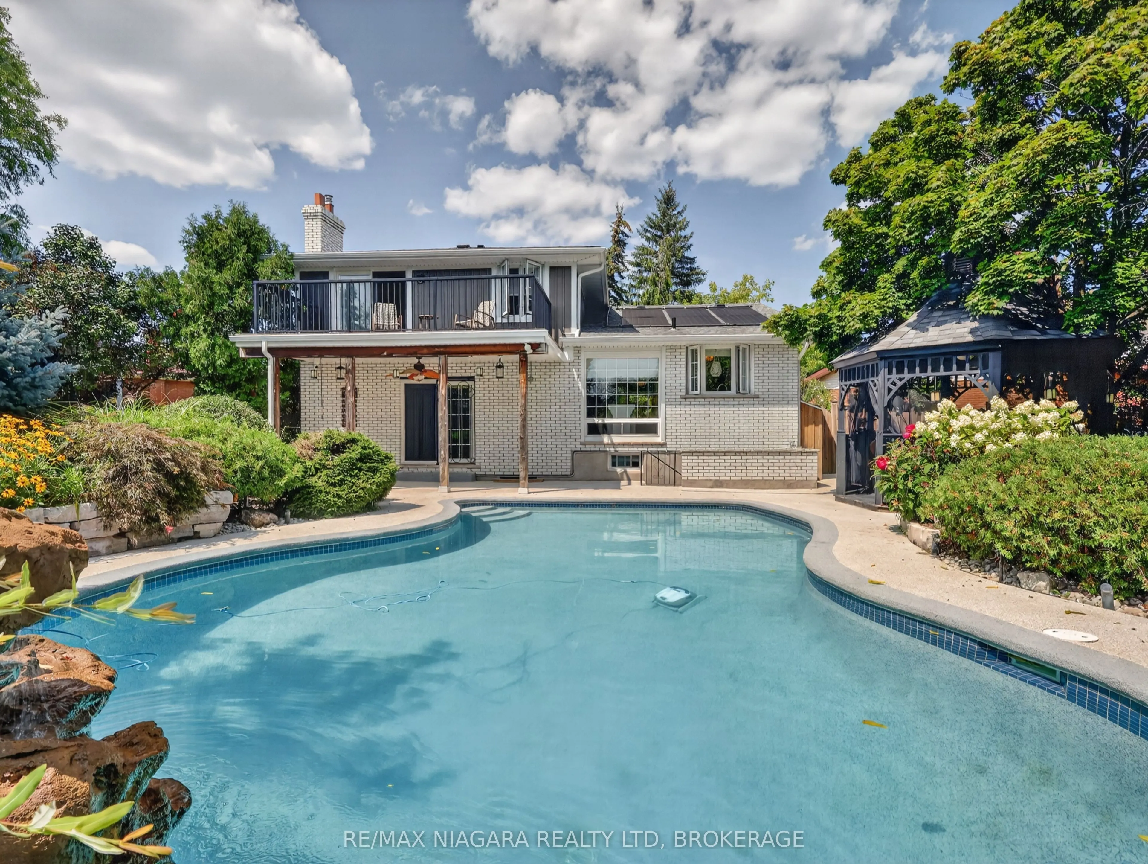14 Fairlawn Court