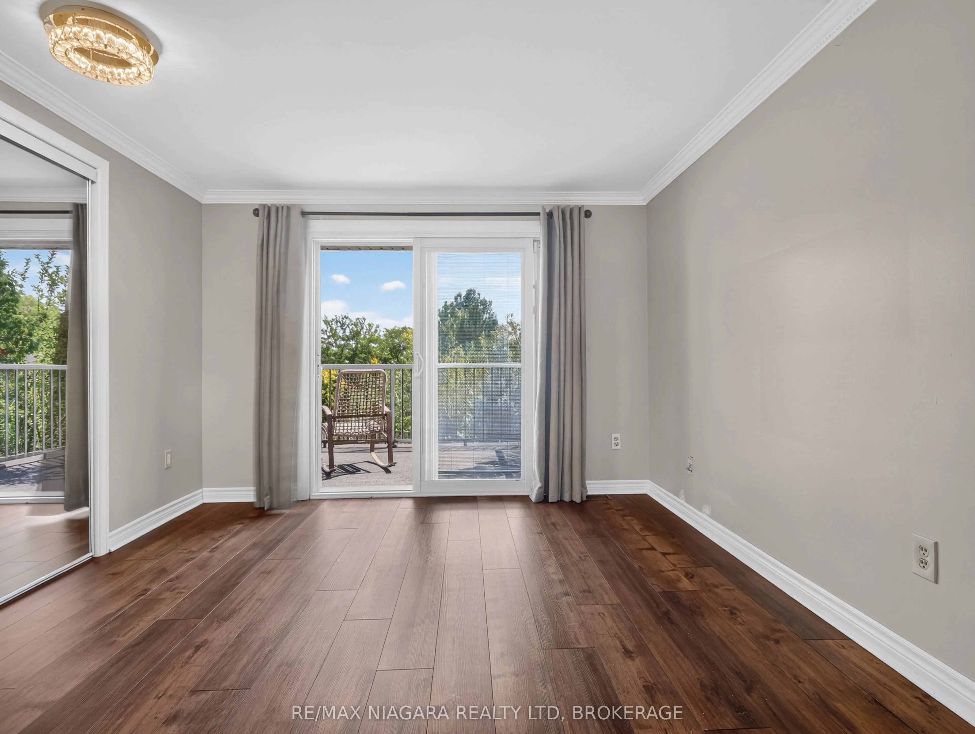 14 Fairlawn Court