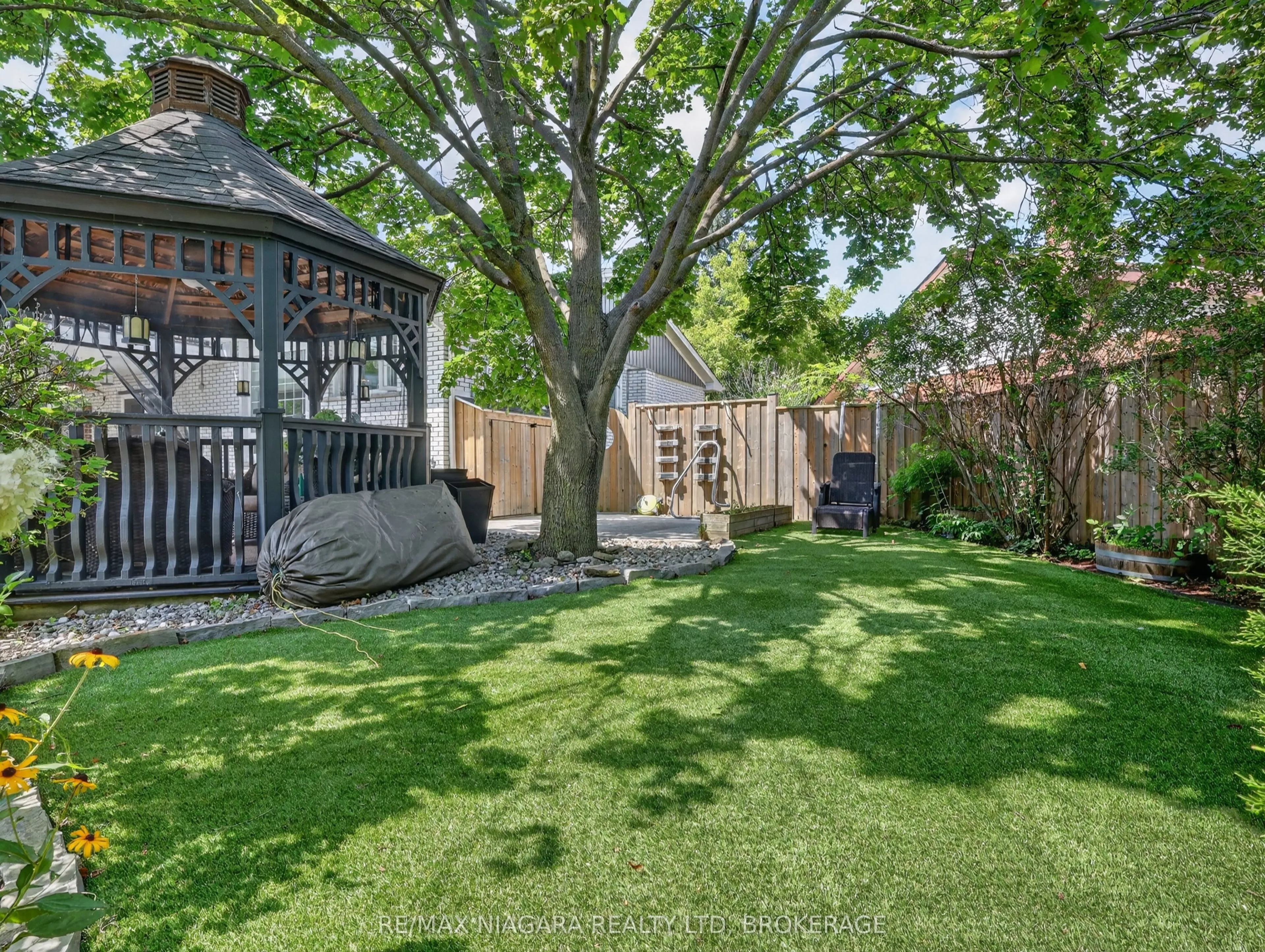 14 Fairlawn Court