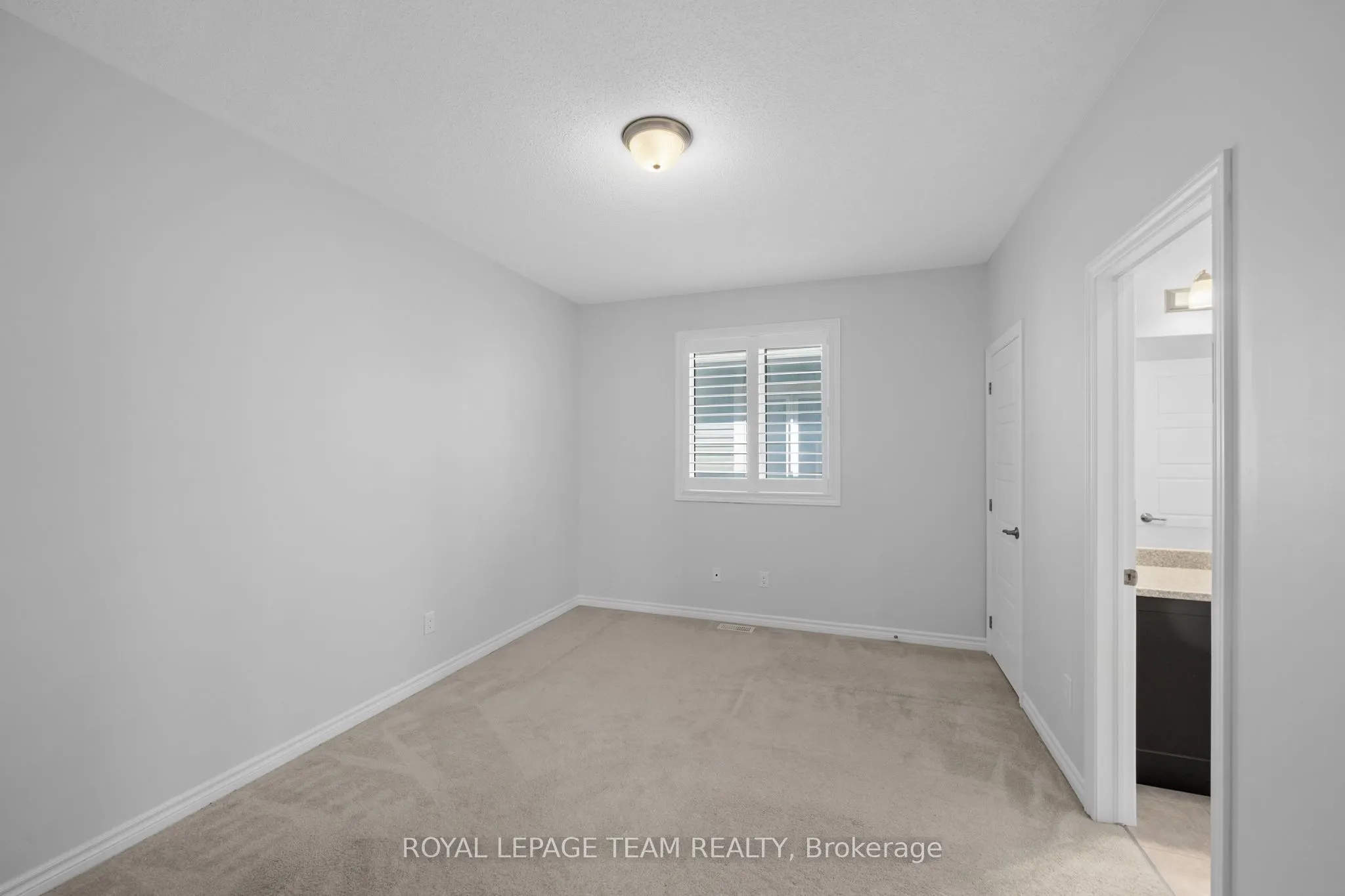 32 Escallonia Court