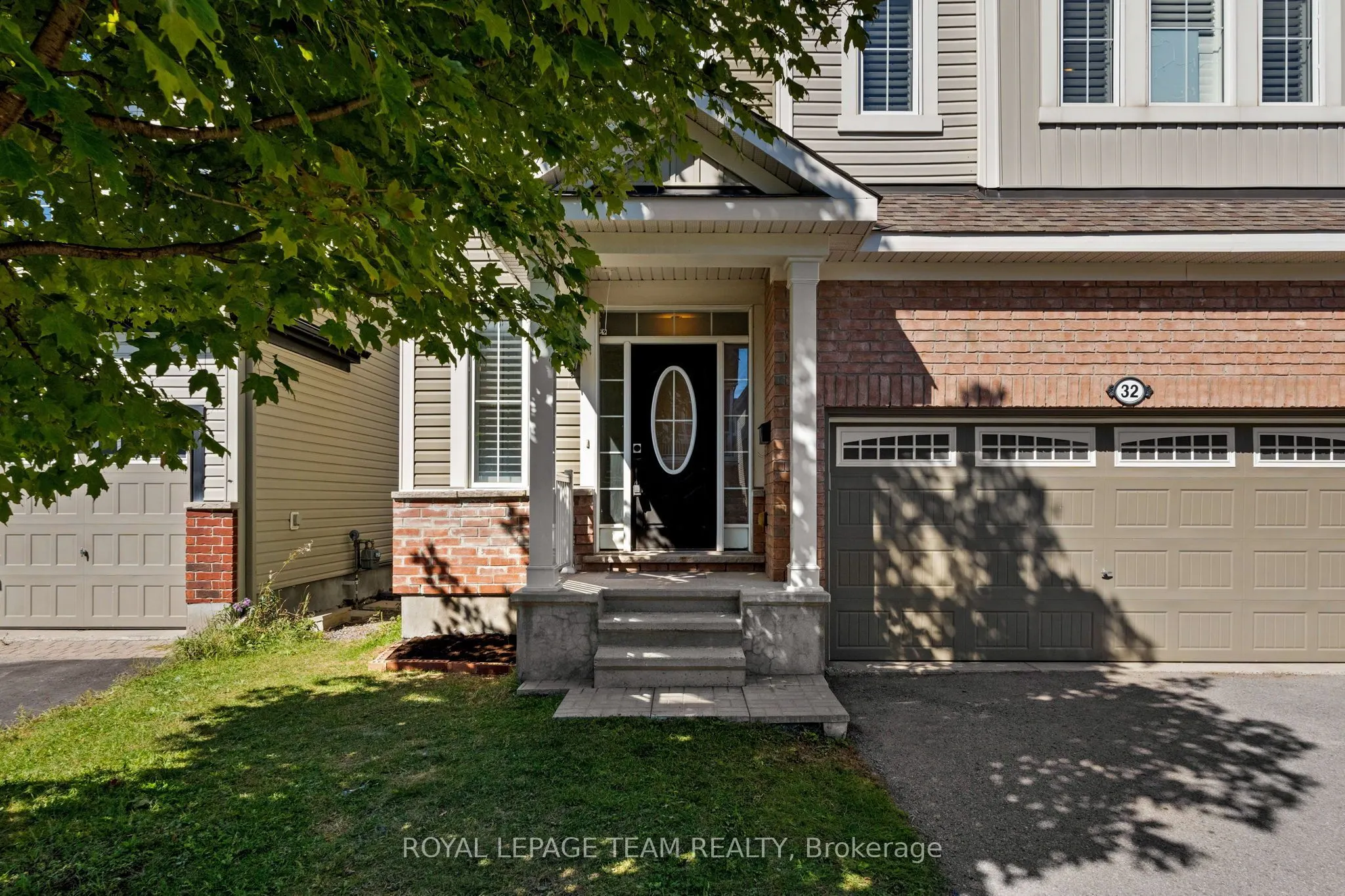 32 Escallonia Court