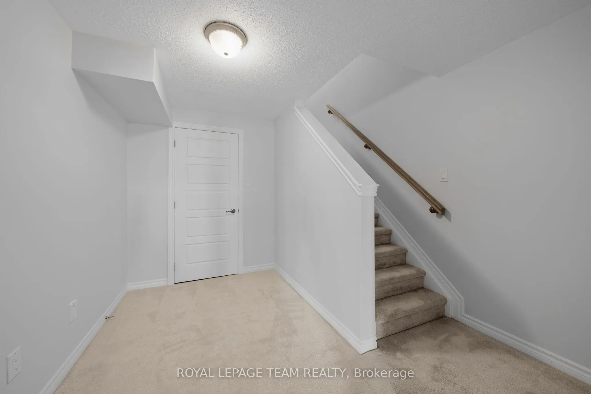 32 Escallonia Court