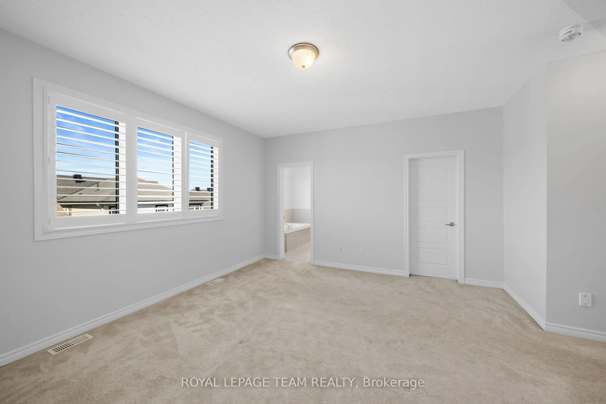 32 Escallonia Court