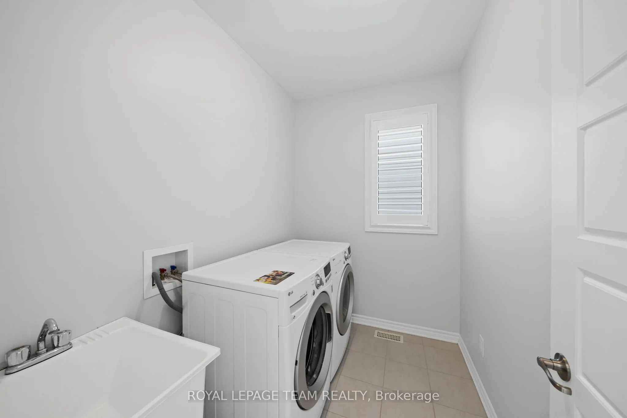 32 Escallonia Court