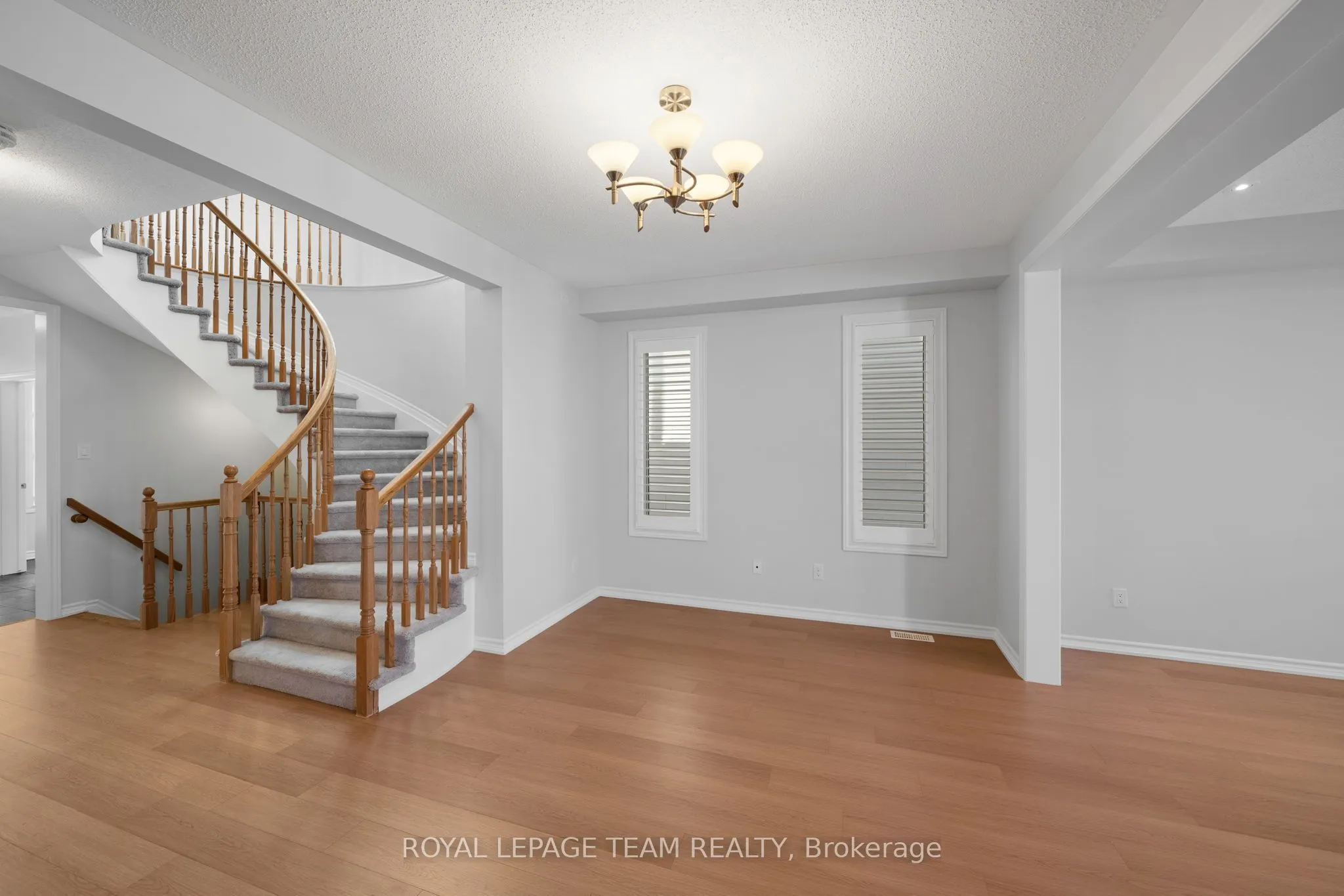 32 Escallonia Court