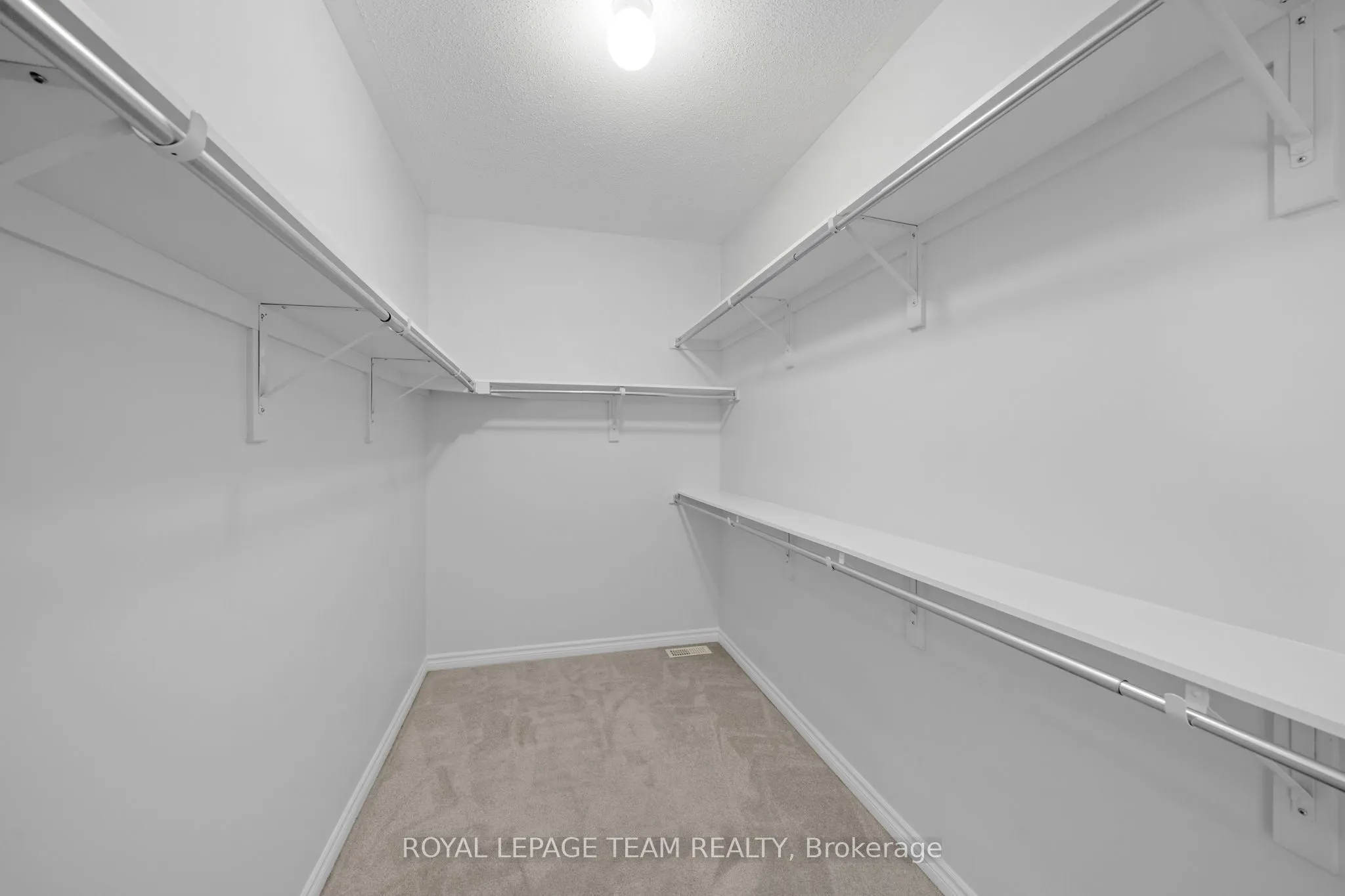 32 Escallonia Court