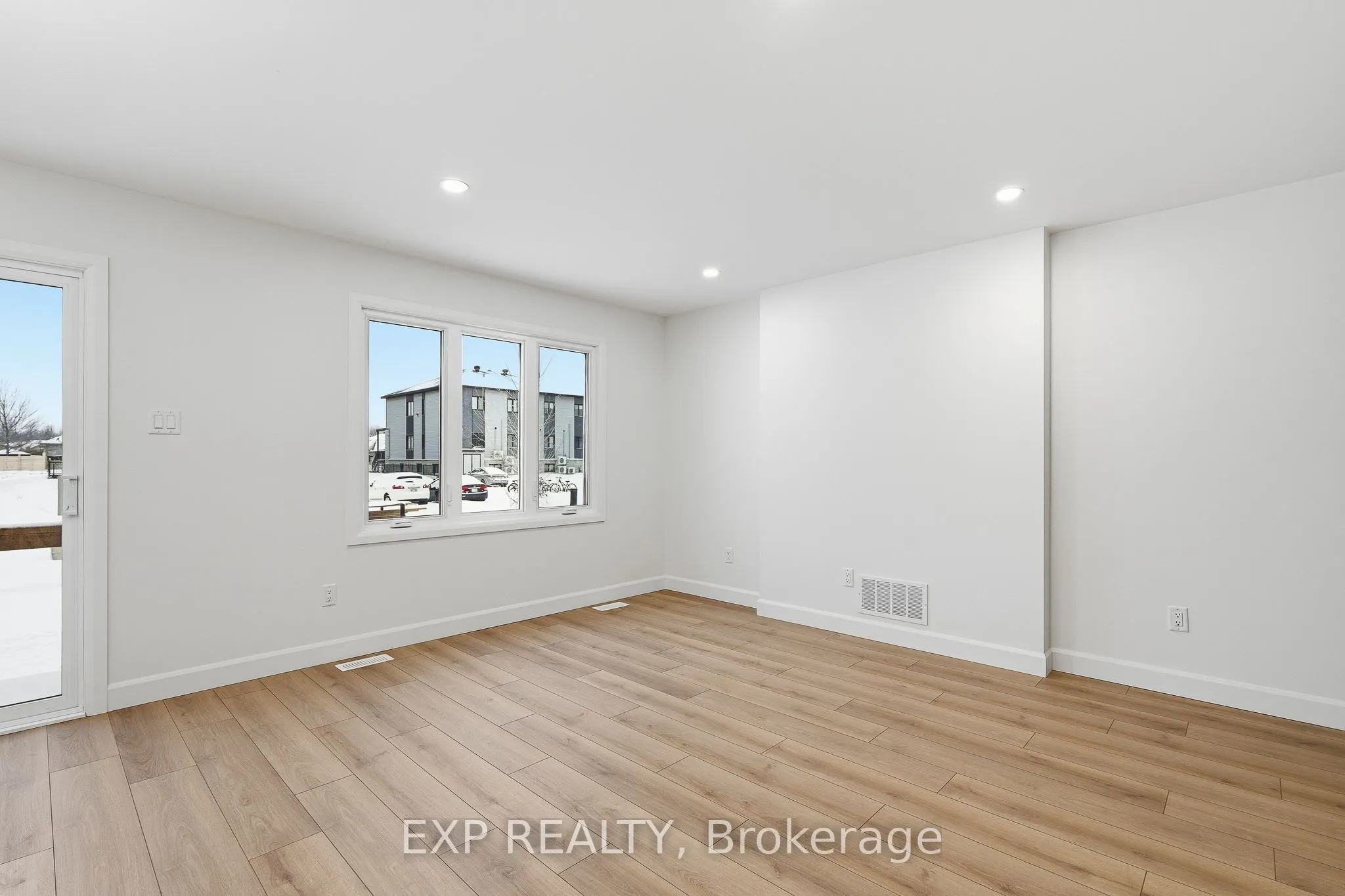 243 Sumac Crescent